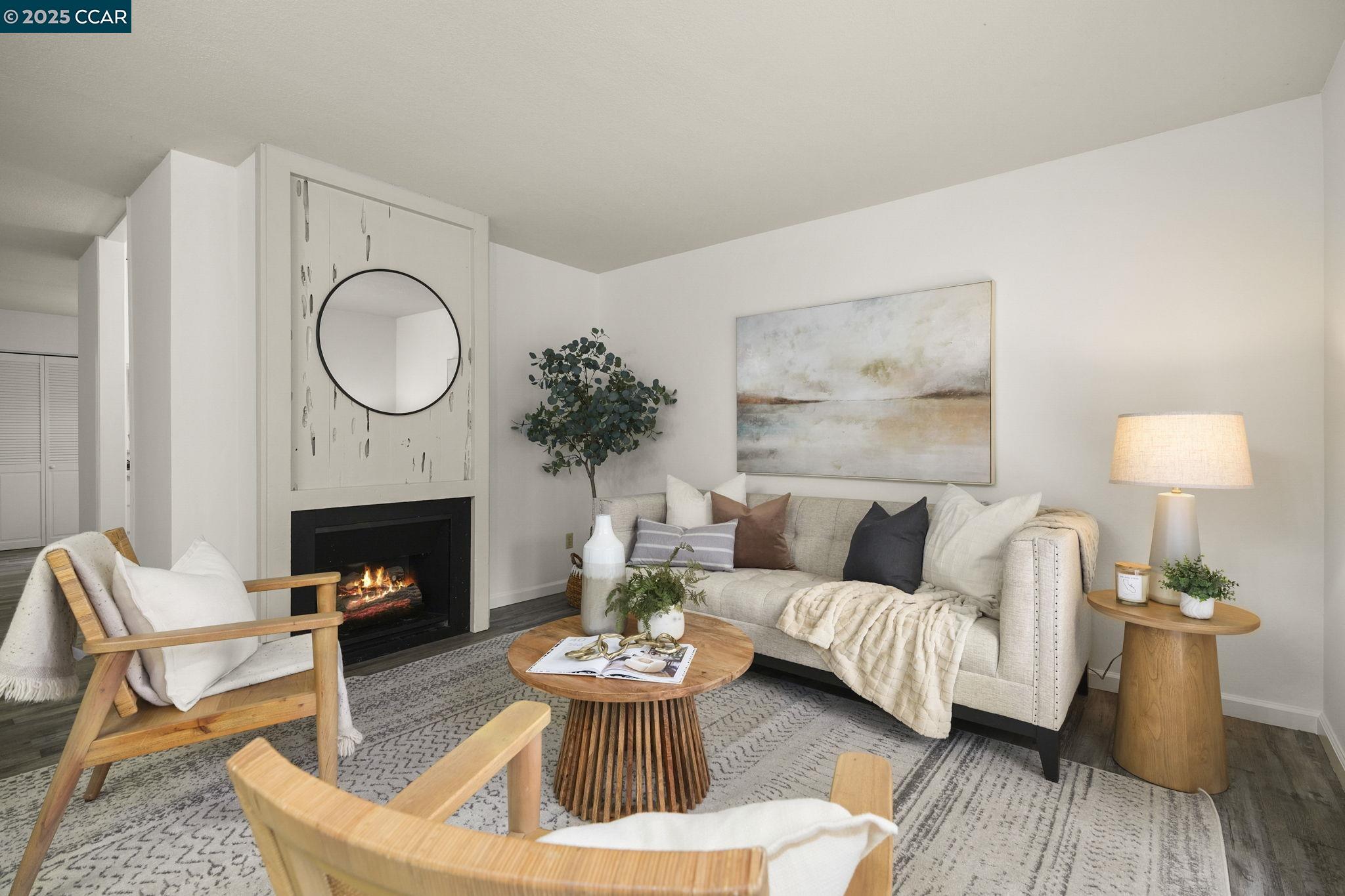 Detail Gallery Image 1 of 1 For 1816 Tesoro Ct, Pinole,  CA 94564-2123 - 2 Beds | 1/1 Baths