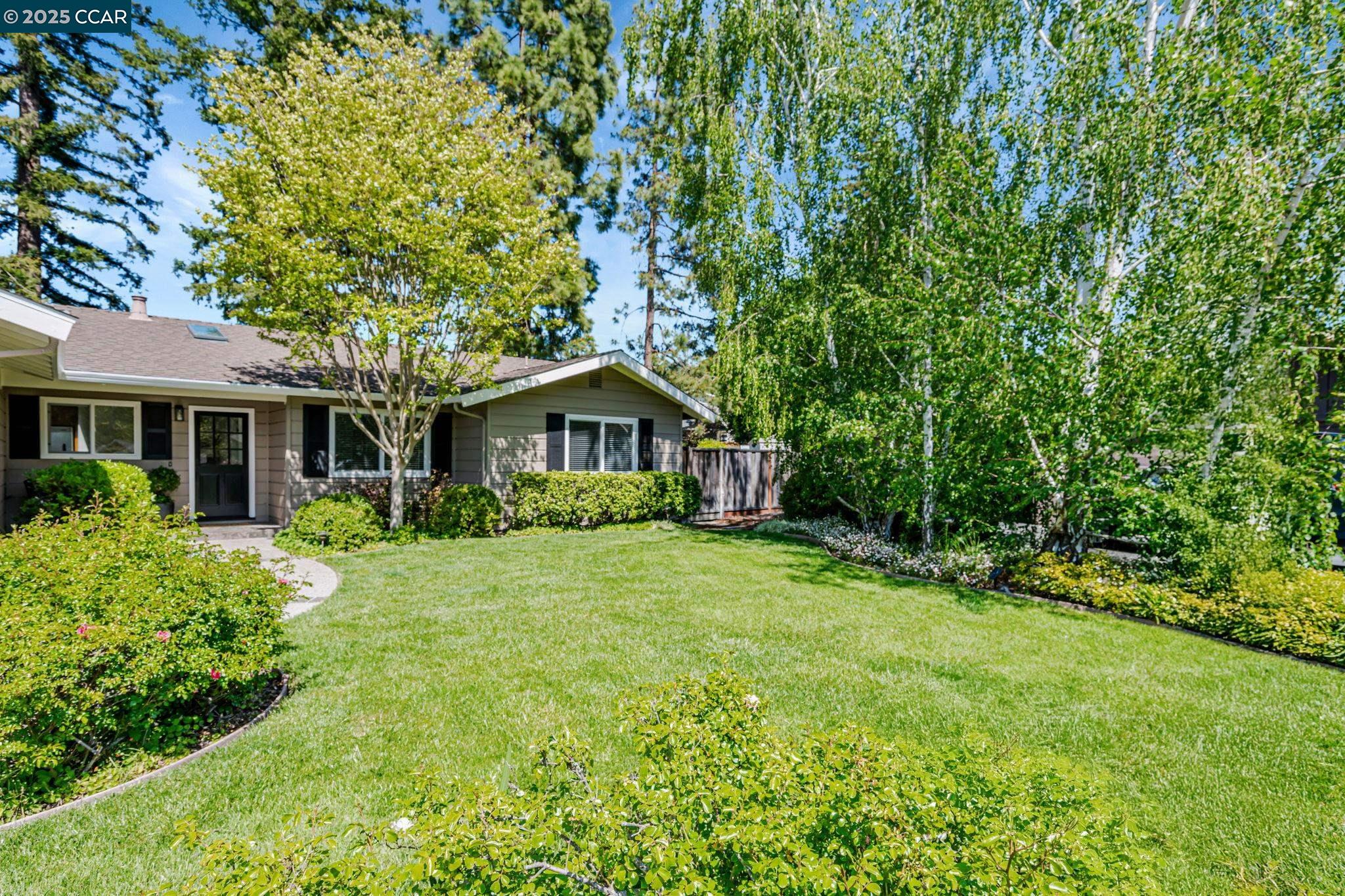 Detail Gallery Image 1 of 1 For 147 Brookfield Dr, Moraga,  CA 94556 - 5 Beds | 3/1 Baths