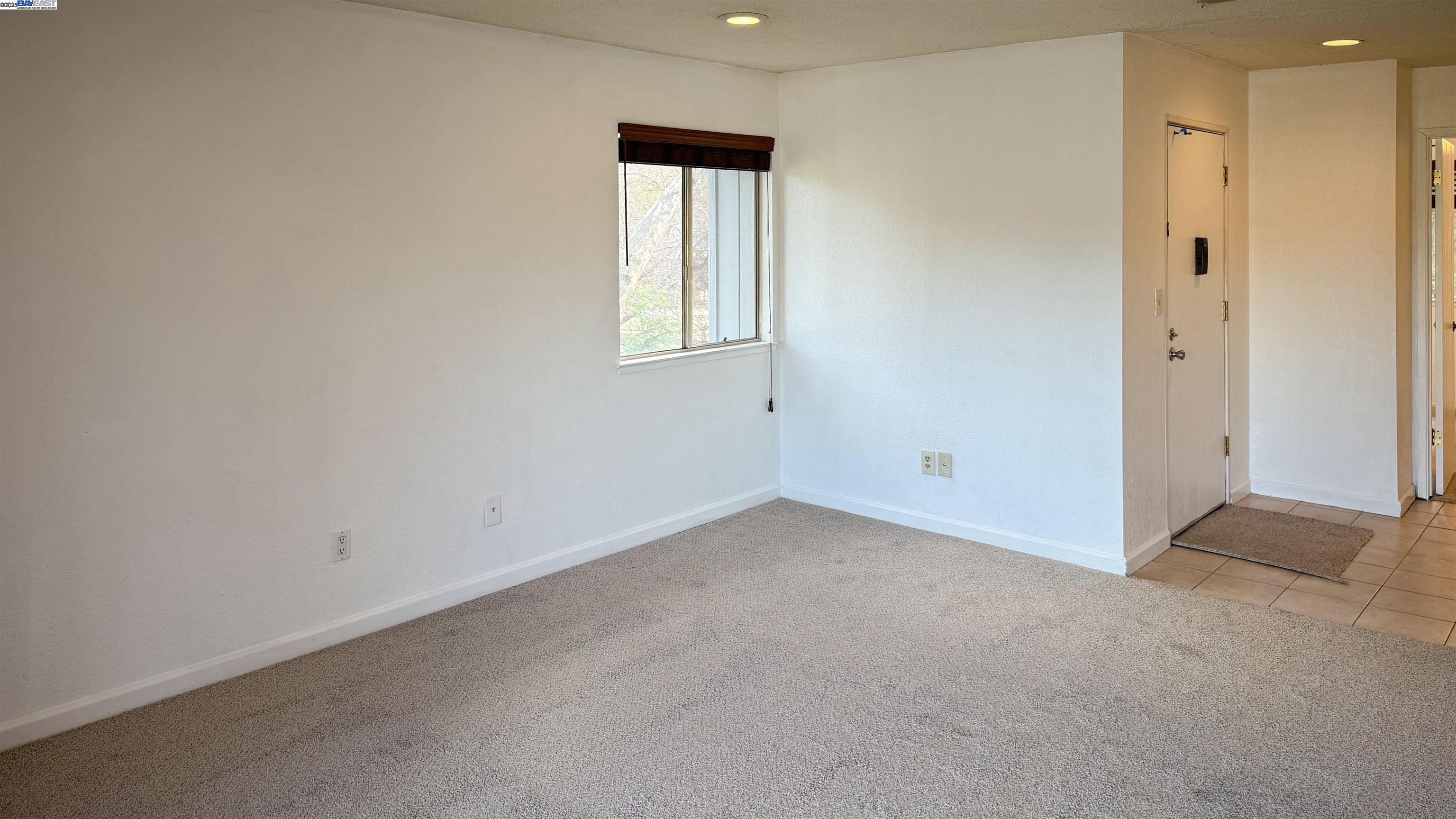 Detail Gallery Image 3 of 16 For 3591 Quail Lakes Dr #110,  Stockton,  CA 95207 - 2 Beds | 1 Baths