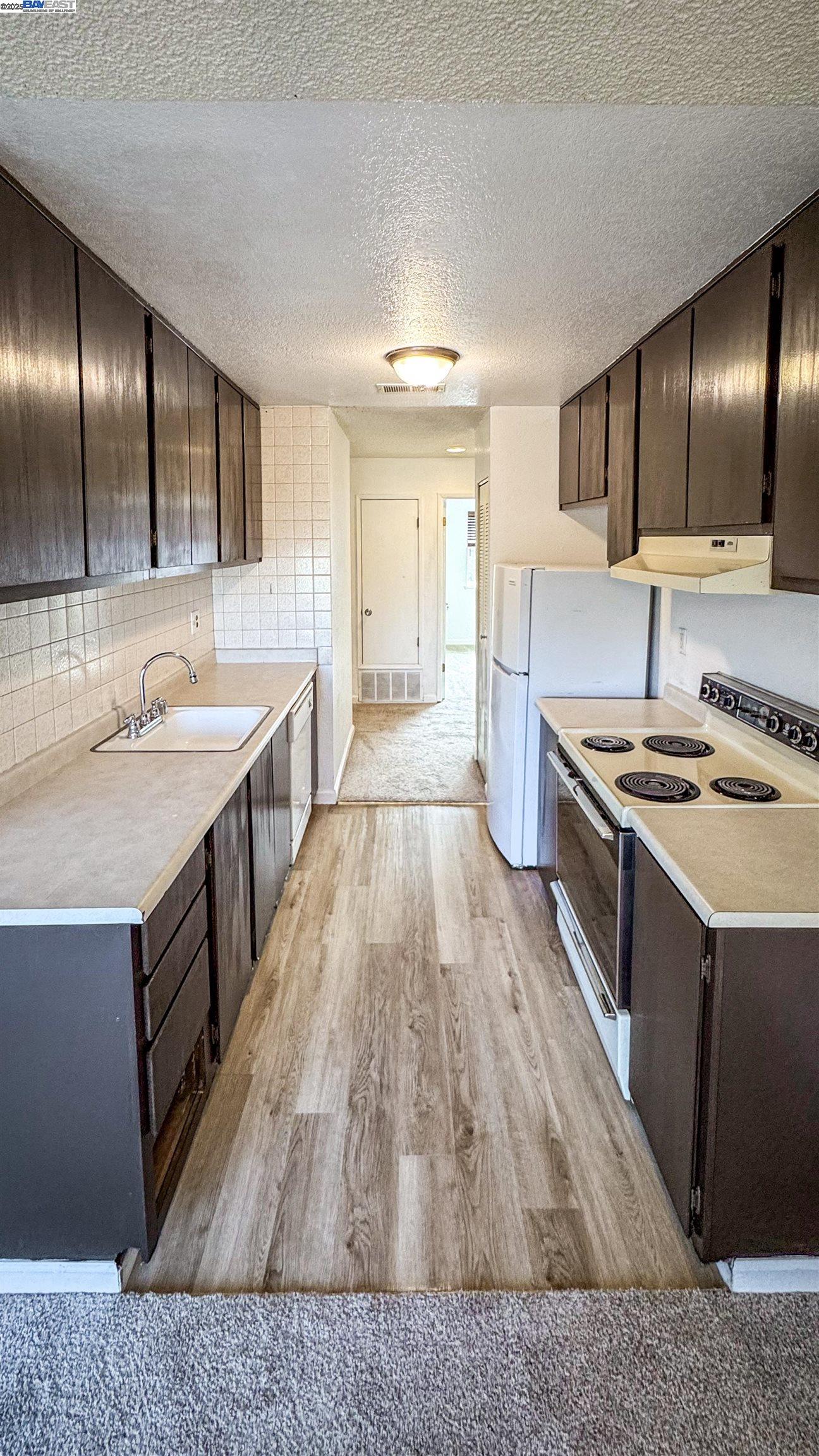 Detail Gallery Image 7 of 16 For 3591 Quail Lakes Dr #110,  Stockton,  CA 95207 - 2 Beds | 1 Baths