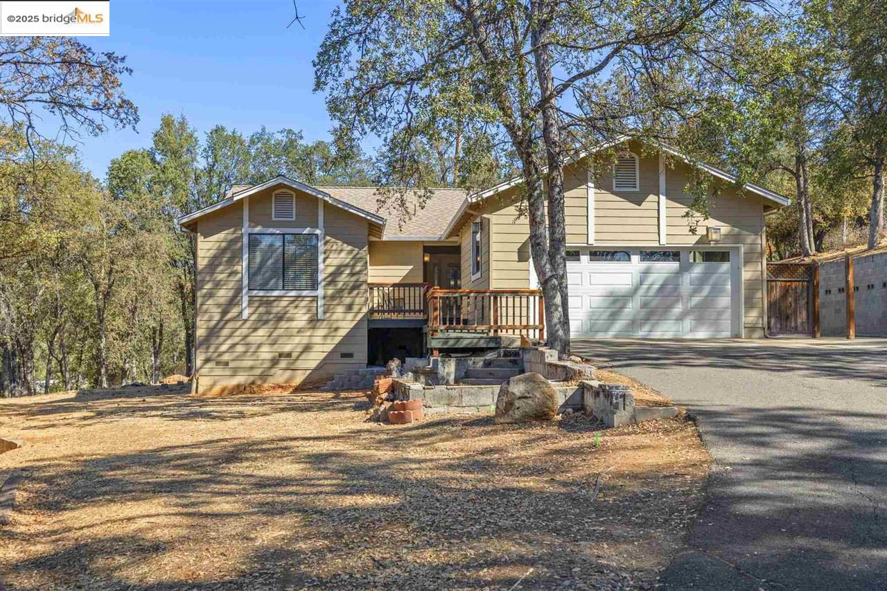 Detail Gallery Image 1 of 1 For 19995 Karen Ct, Sonora,  CA 95370 - 4 Beds | 3 Baths