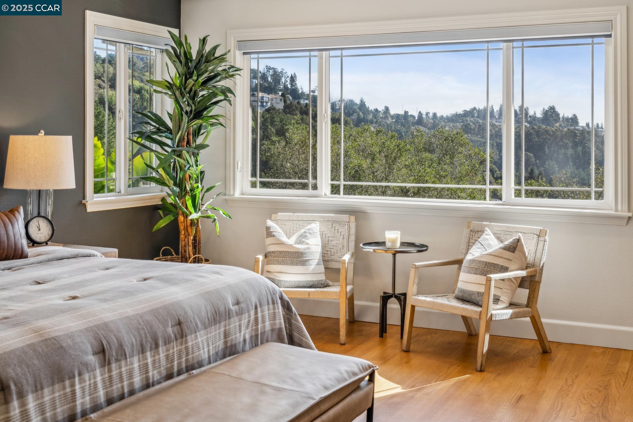 Detail Gallery Image 21 of 38 For 7157 Buckingham Blvd, Berkeley,  CA 94705 - 3 Beds | 3/1 Baths