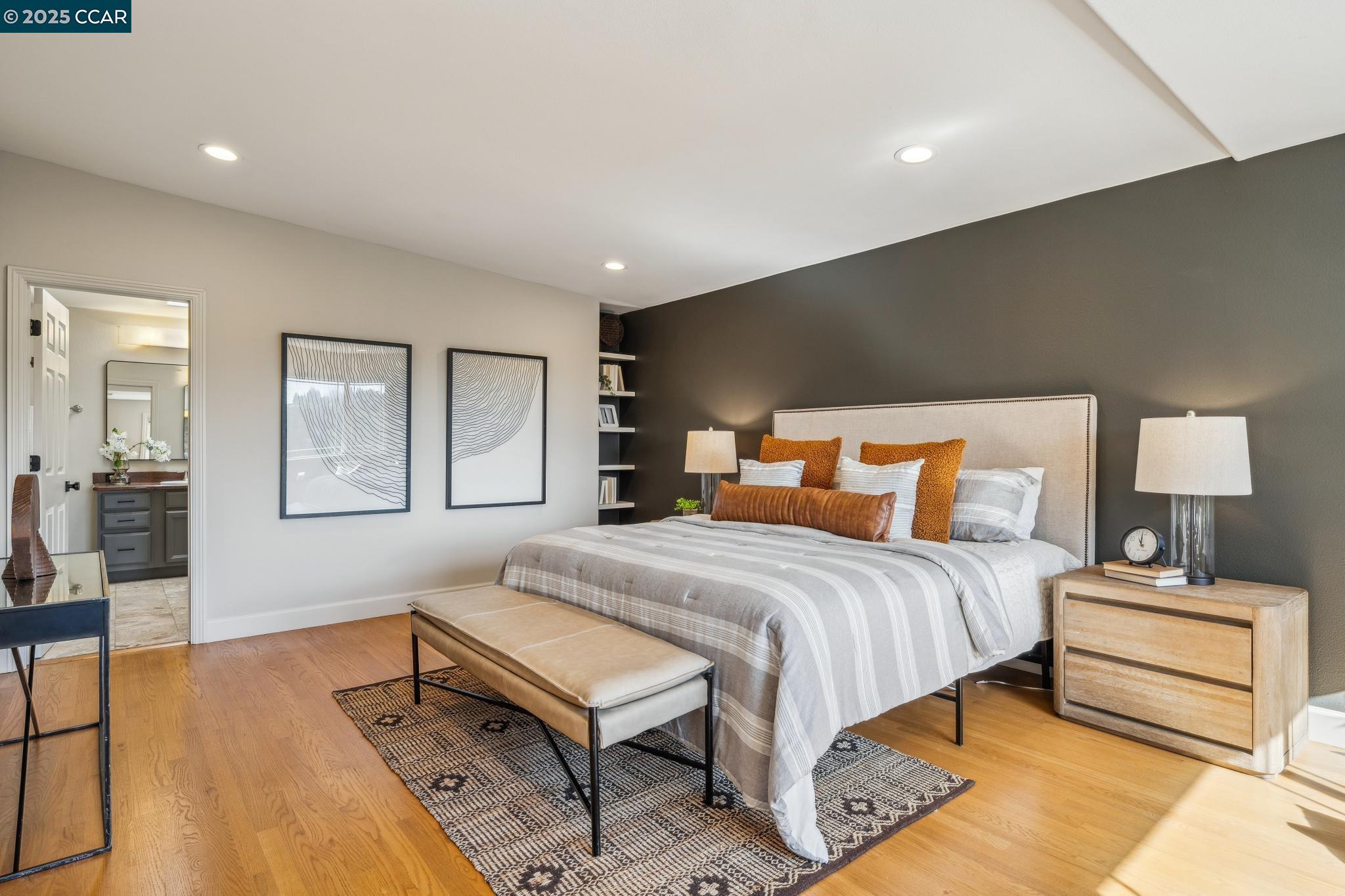 Detail Gallery Image 22 of 38 For 7157 Buckingham Blvd, Berkeley,  CA 94705 - 3 Beds | 3/1 Baths