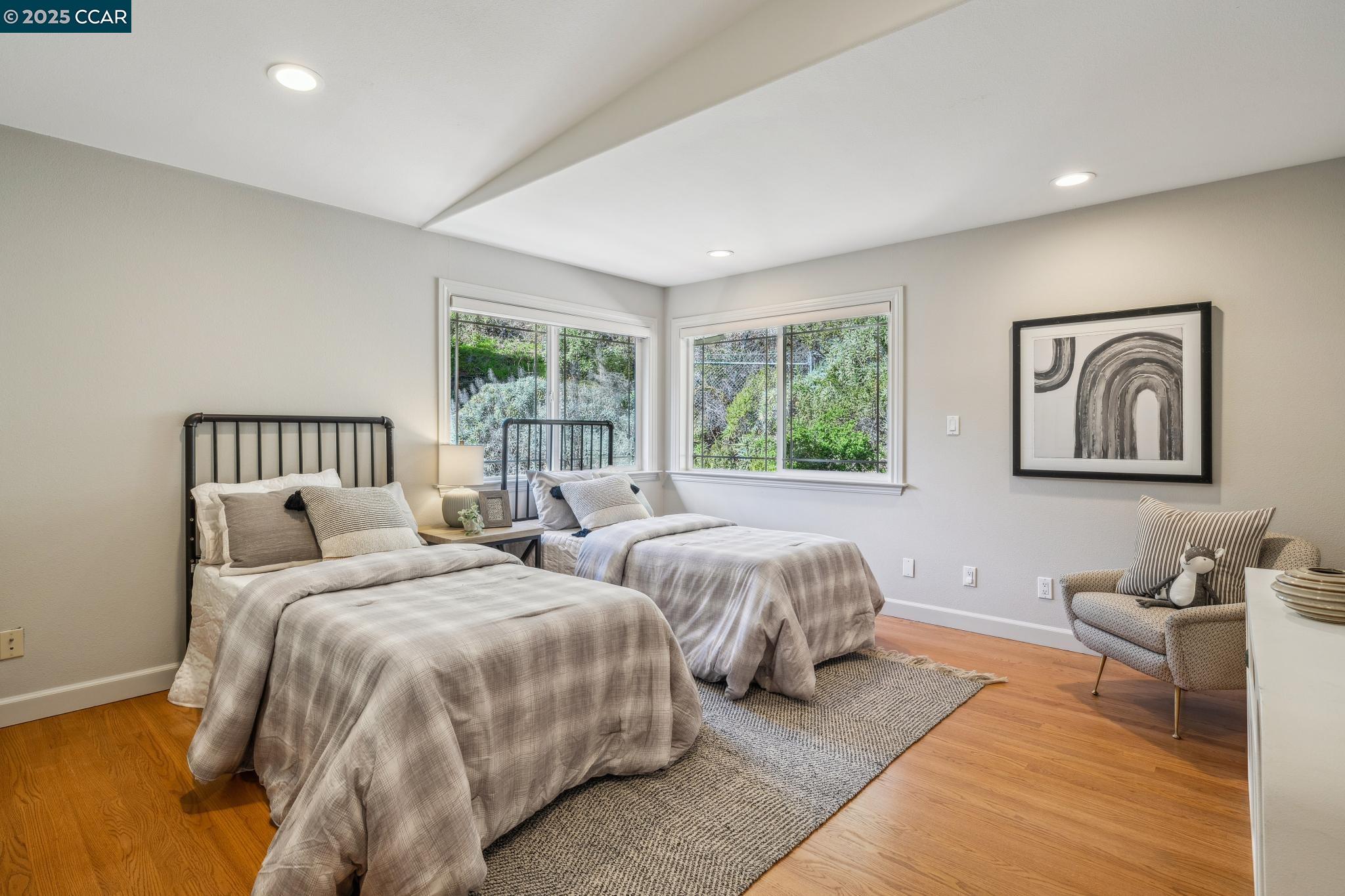 Detail Gallery Image 29 of 38 For 7157 Buckingham Blvd, Berkeley,  CA 94705 - 3 Beds | 3/1 Baths