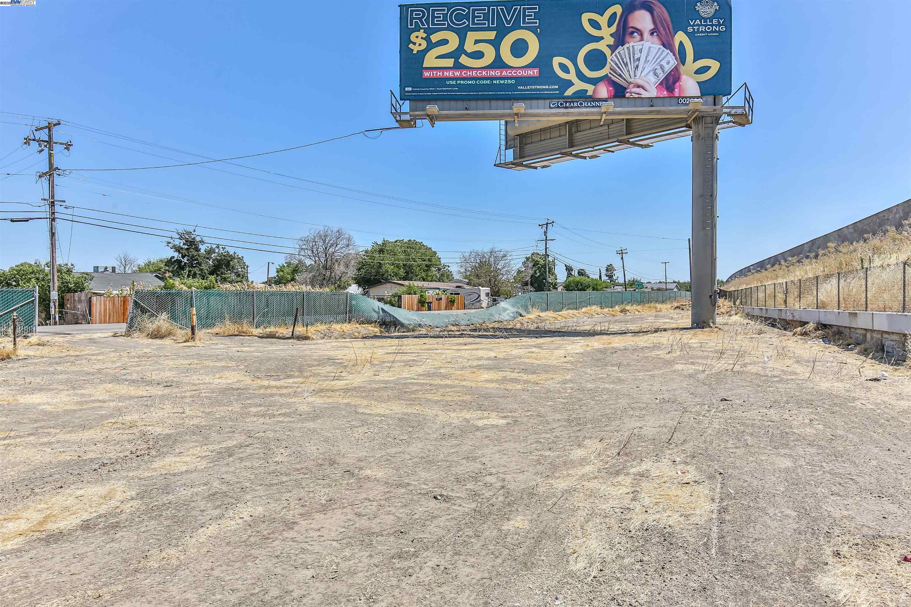 Detail Gallery Image 11 of 27 For 5133 S St Rt 99 W Frontage Rd, Stockton,  CA 95212 - – Beds | – Baths