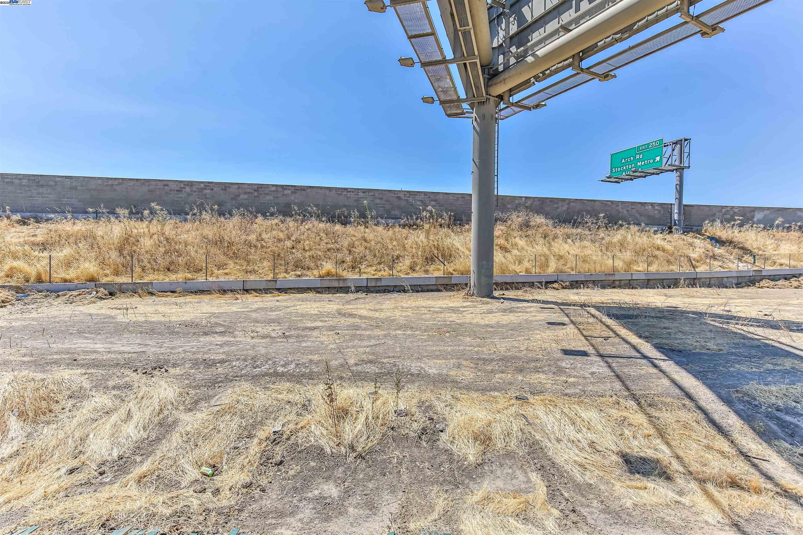 Detail Gallery Image 22 of 27 For 5133 S St Rt 99 W Frontage Rd, Stockton,  CA 95212 - – Beds | – Baths