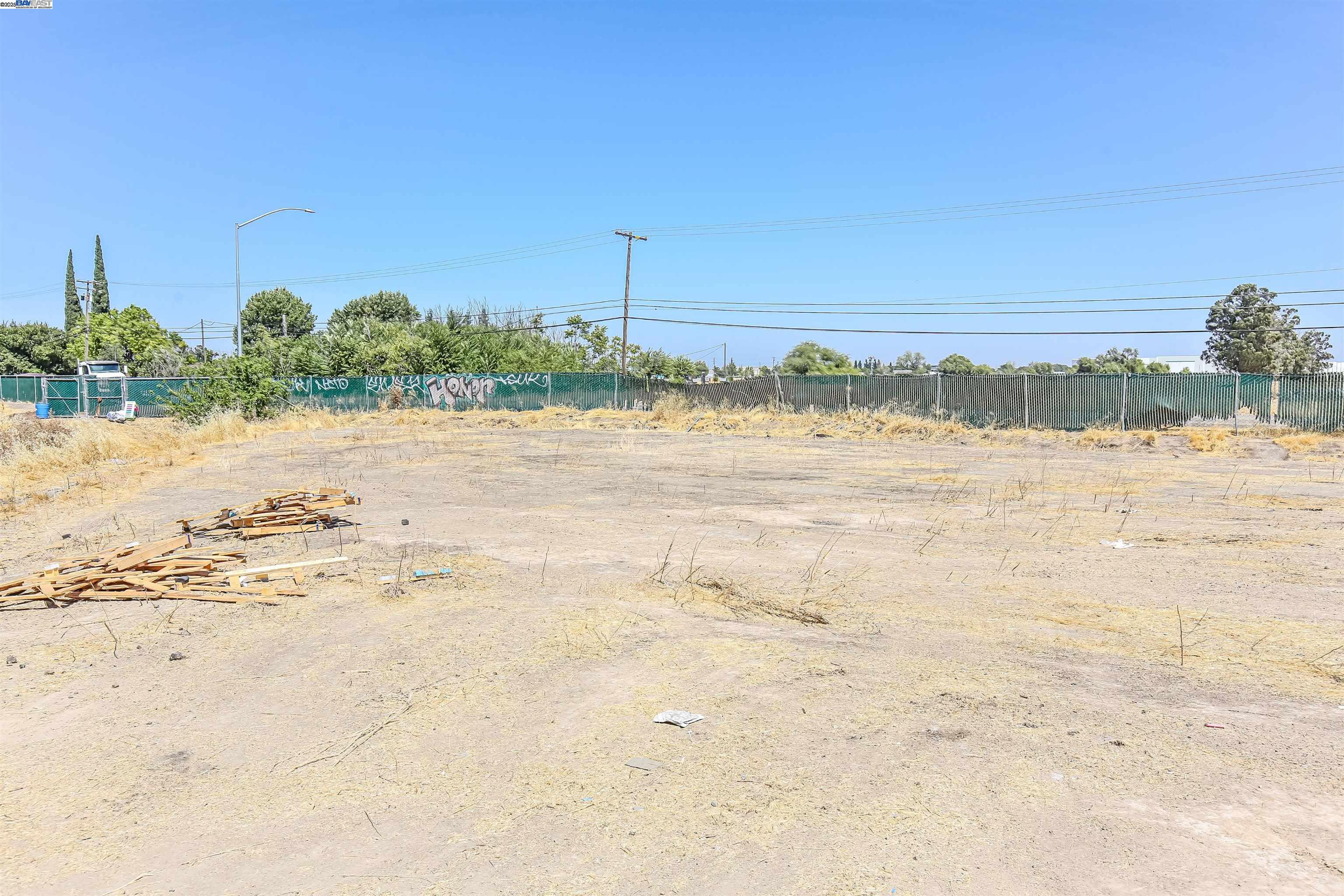 Detail Gallery Image 10 of 27 For 5133 S St Rt 99 W Frontage Rd, Stockton,  CA 95212 - – Beds | – Baths