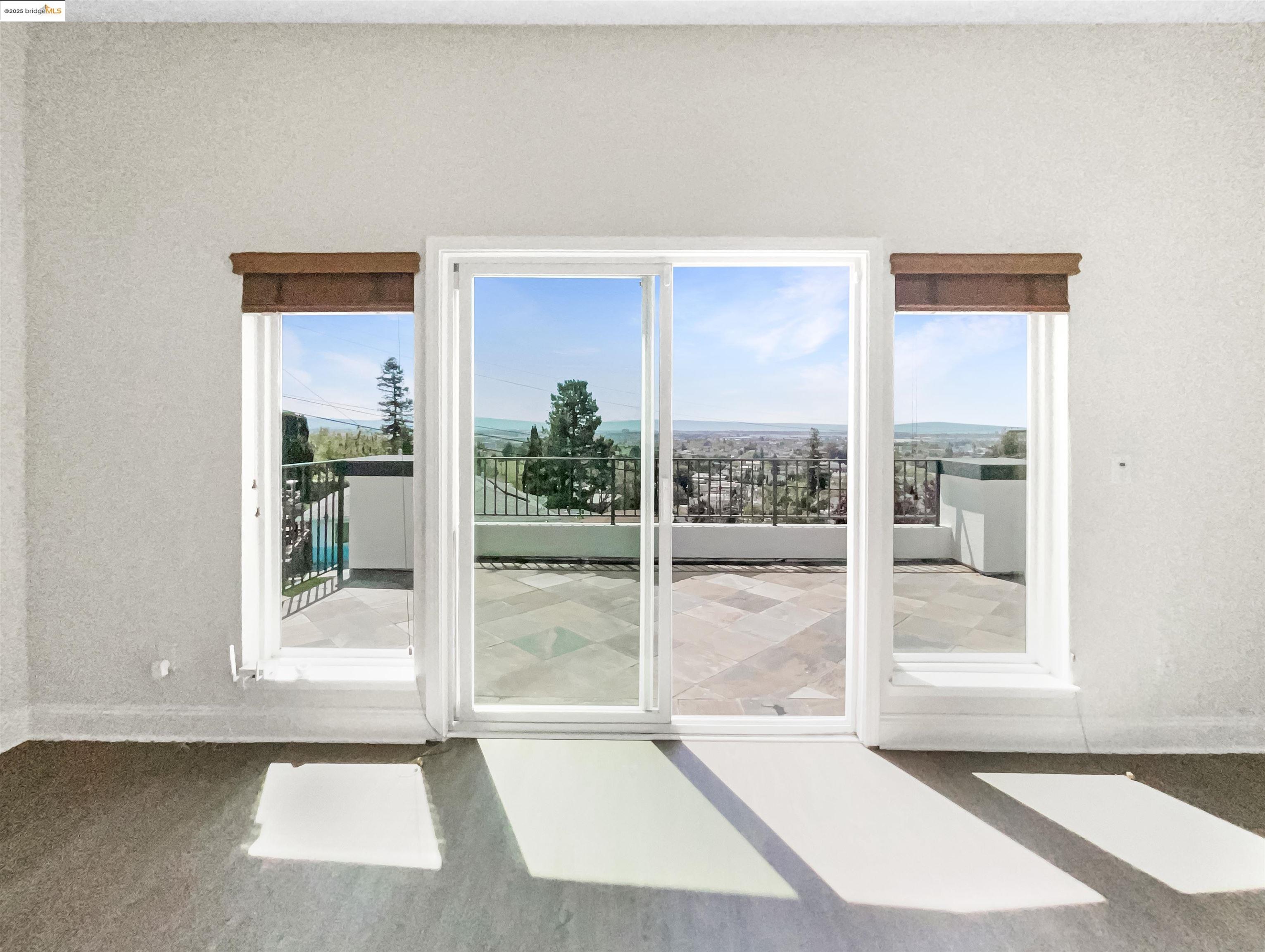 Detail Gallery Image 26 of 59 For 6336 Buena Ventura Ave, Oakland,  CA 94605 - 4 Beds | 2/1 Baths