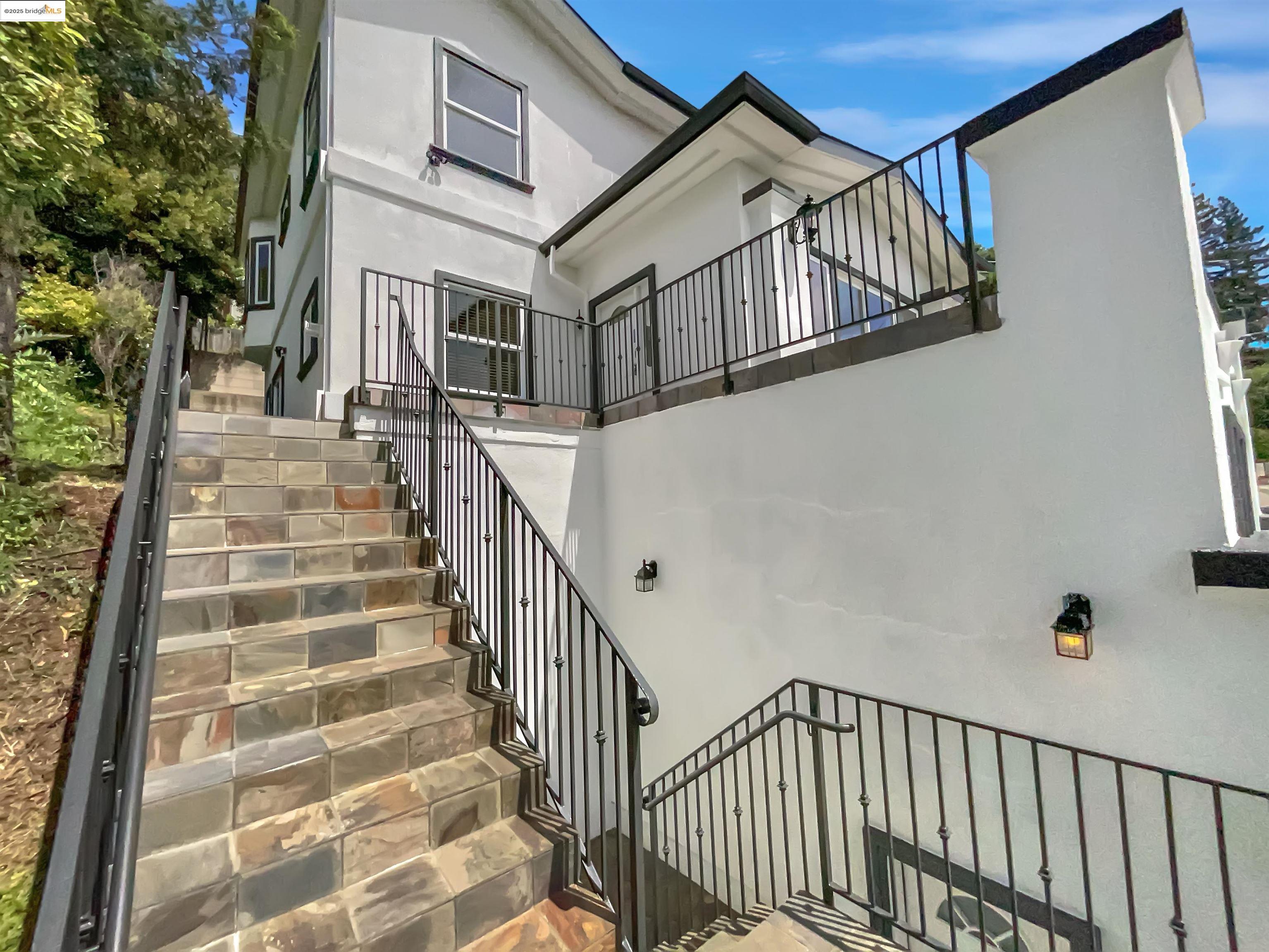 Detail Gallery Image 50 of 59 For 6336 Buena Ventura Ave, Oakland,  CA 94605 - 4 Beds | 2/1 Baths