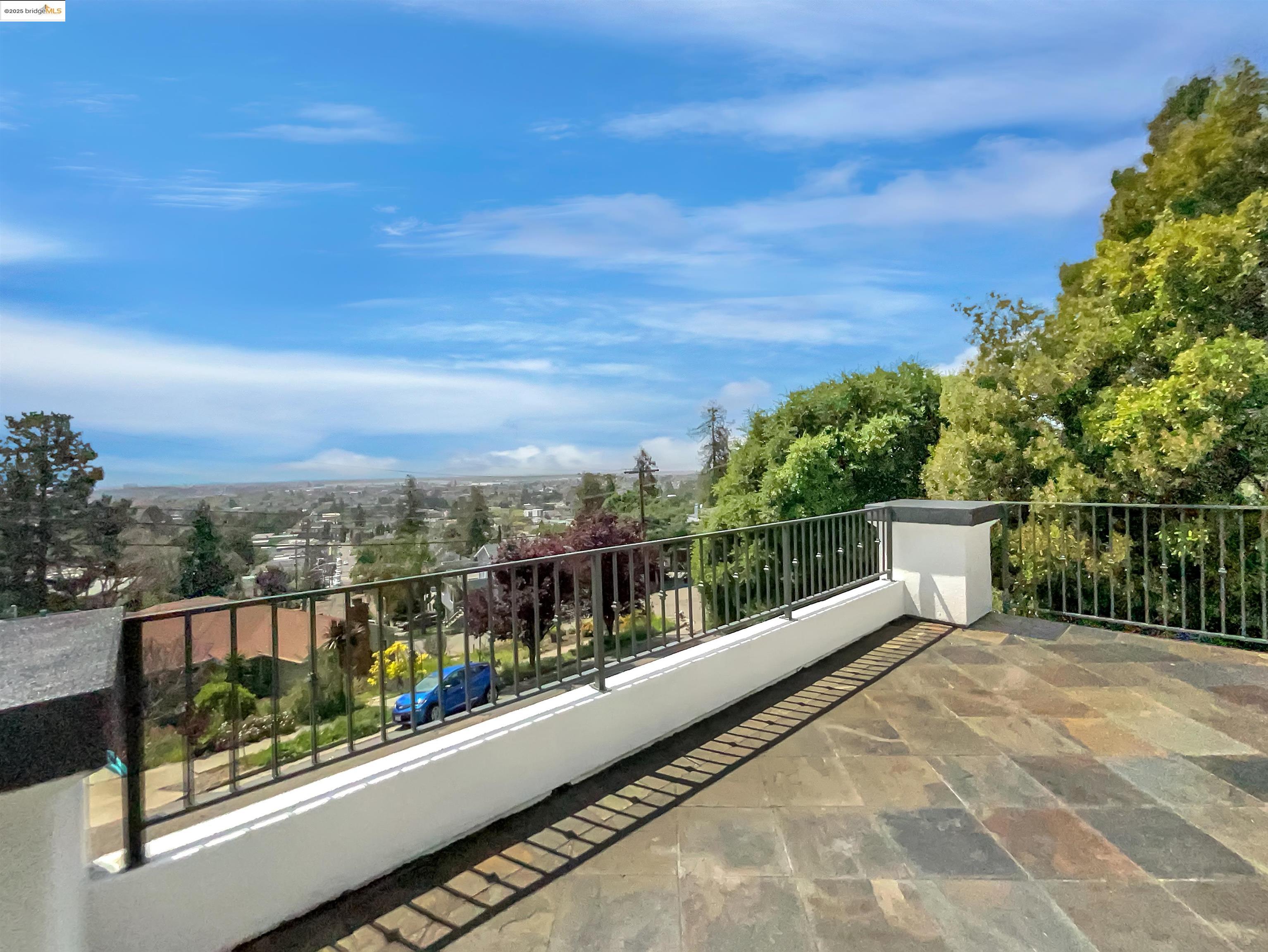 Detail Gallery Image 55 of 59 For 6336 Buena Ventura Ave, Oakland,  CA 94605 - 4 Beds | 2/1 Baths
