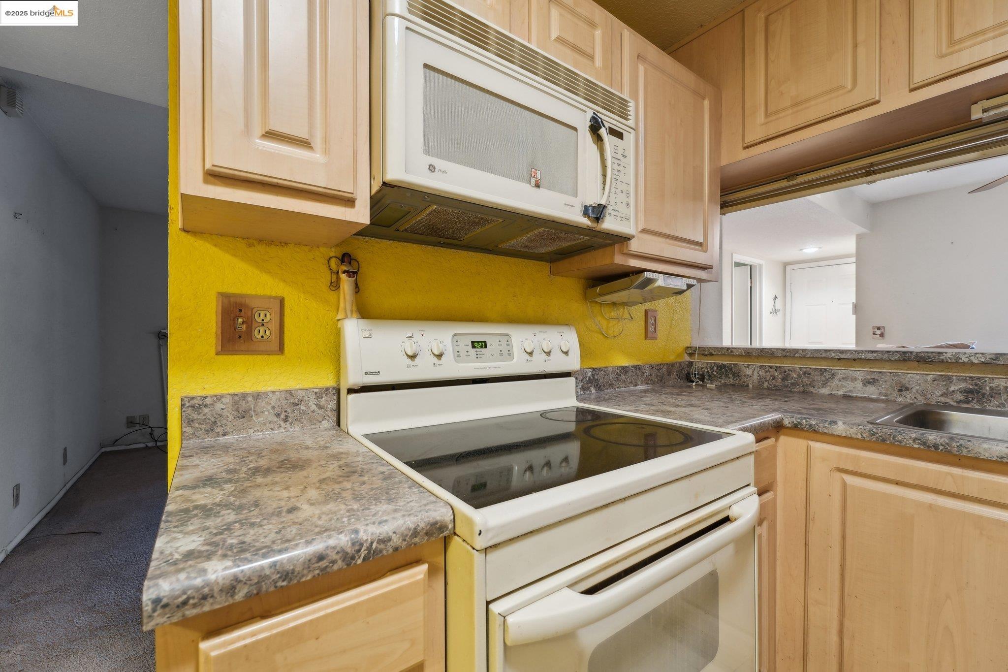 Photo #9: 41086282 Listing: Photo #9