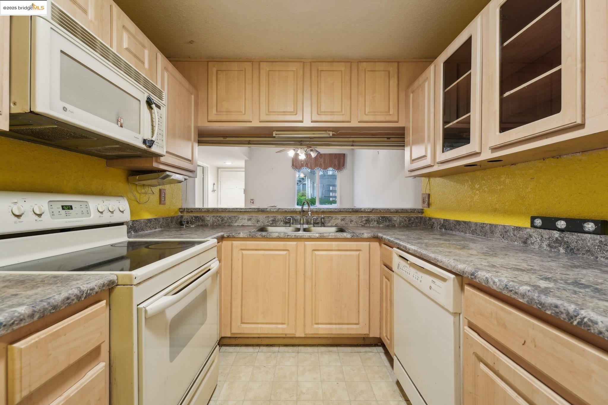 Photo #10: 41086282 Listing: Photo #10