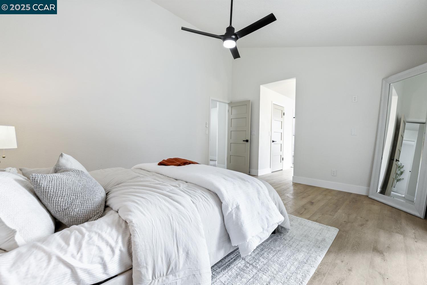 Detail Gallery Image 24 of 38 For 5017 W Locust Ave, Fresno,  CA 93722 - 3 Beds | 2 Baths