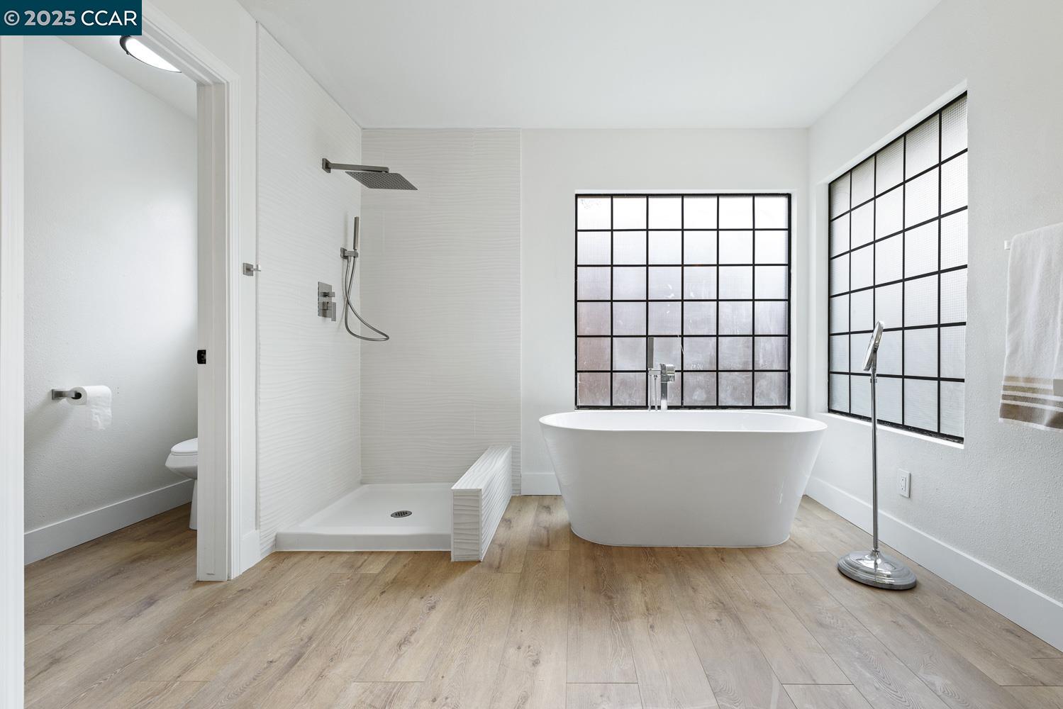 Detail Gallery Image 29 of 38 For 5017 W Locust Ave, Fresno,  CA 93722 - 3 Beds | 2 Baths