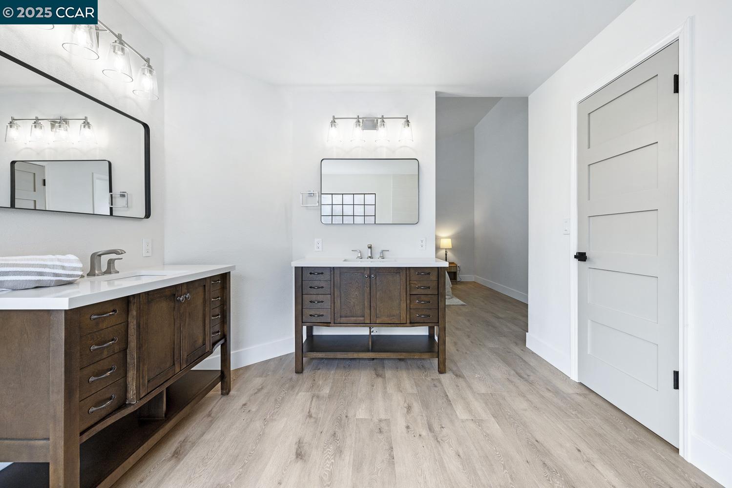 Detail Gallery Image 30 of 38 For 5017 W Locust Ave, Fresno,  CA 93722 - 3 Beds | 2 Baths