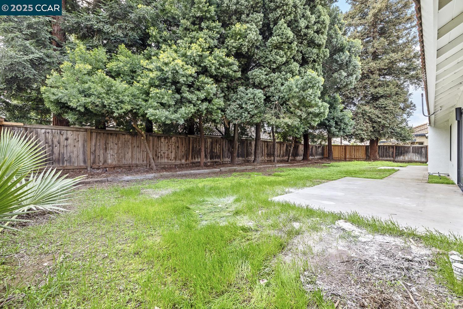 Detail Gallery Image 38 of 38 For 5017 W Locust Ave, Fresno,  CA 93722 - 3 Beds | 2 Baths