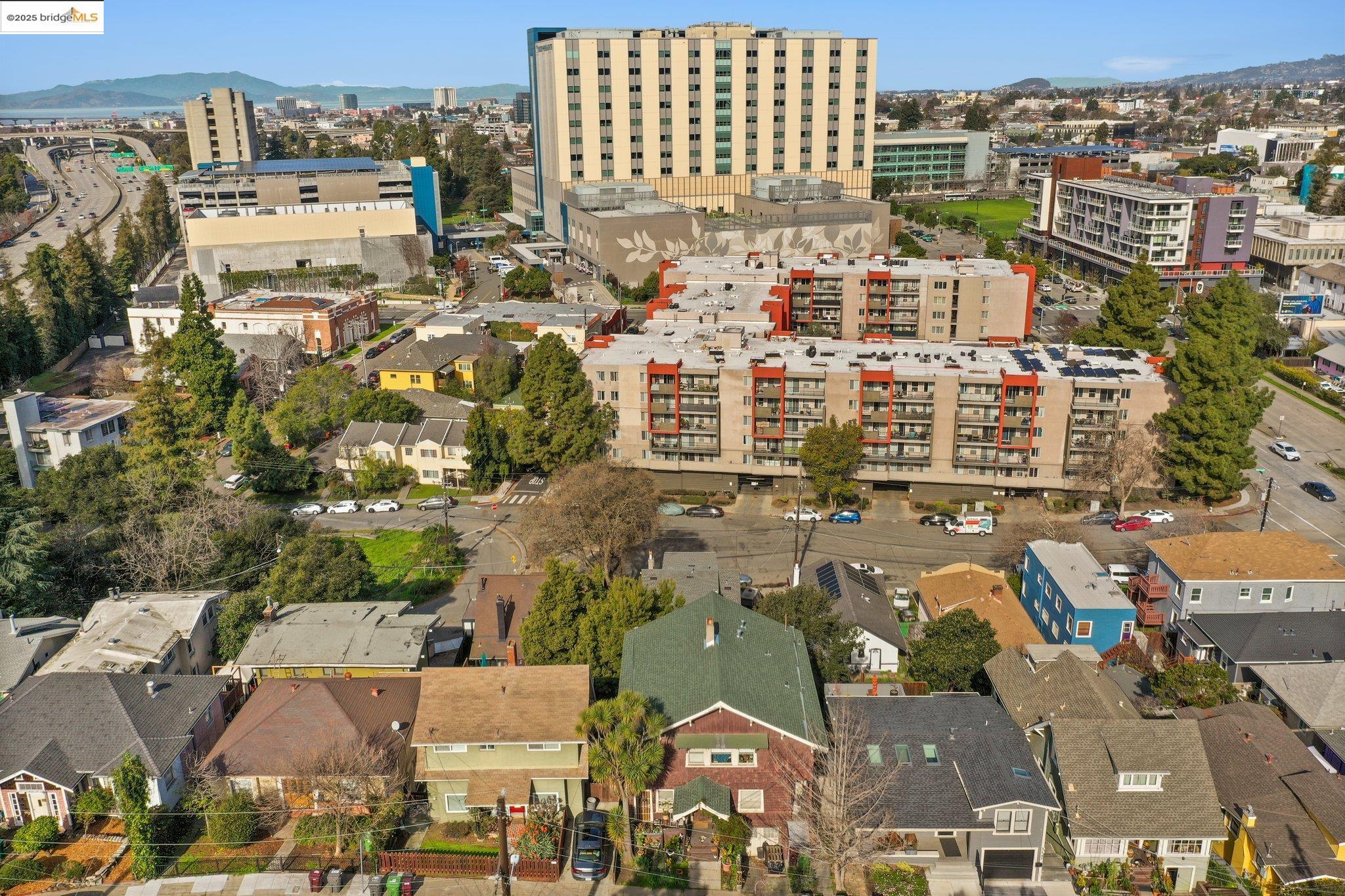 Detail Gallery Image 16 of 17 For 3537 Kempton, Oakland,  CA 94611 - – Beds | – Baths