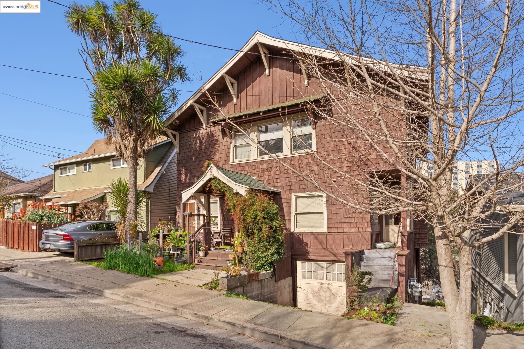 Detail Gallery Image 3 of 17 For 3537 Kempton, Oakland,  CA 94611 - – Beds | – Baths