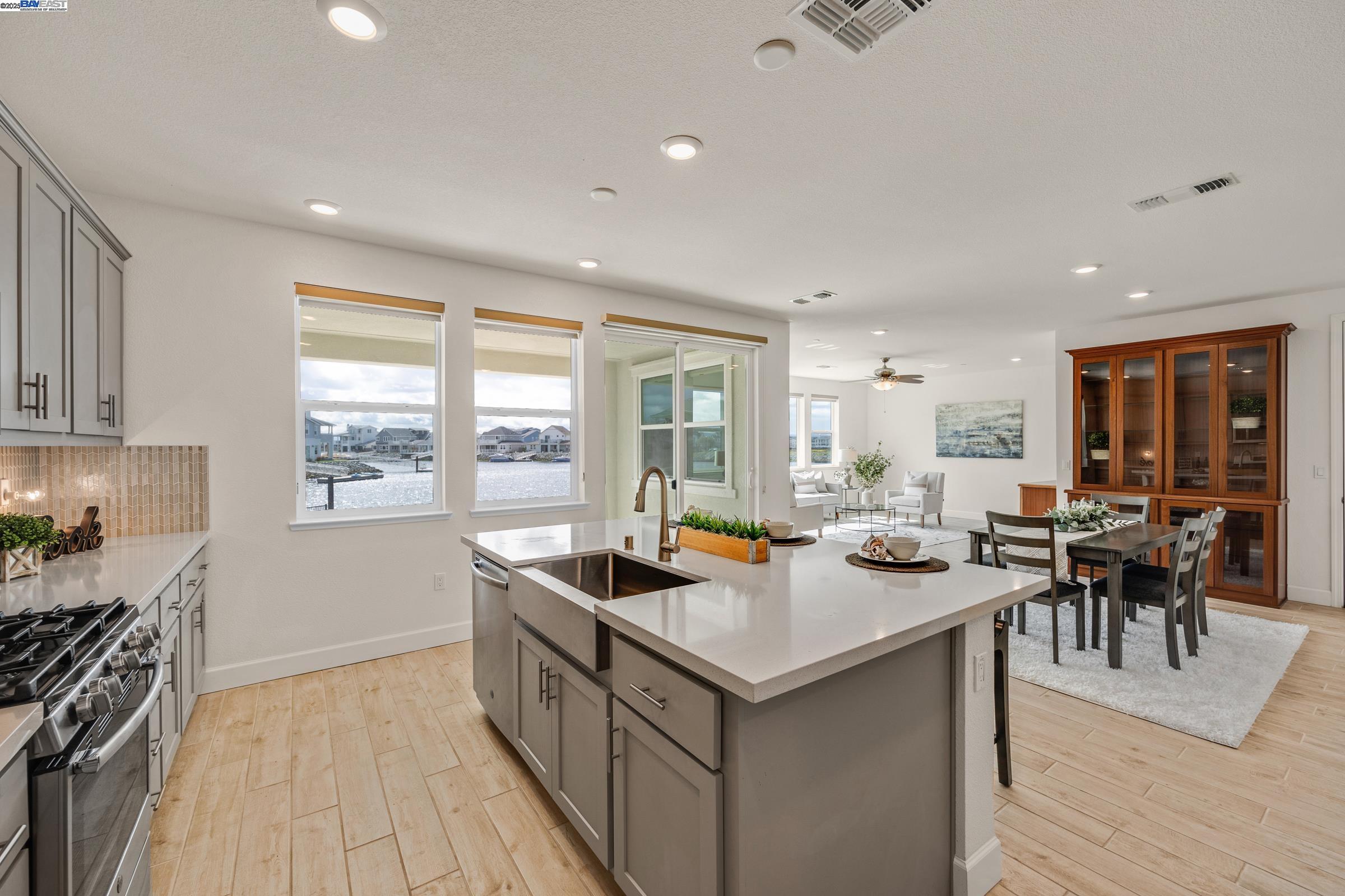 Detail Gallery Image 7 of 34 For 3077 Delta Coves Dr, Bethel Island,  CA 94511 - 4 Beds | 3 Baths