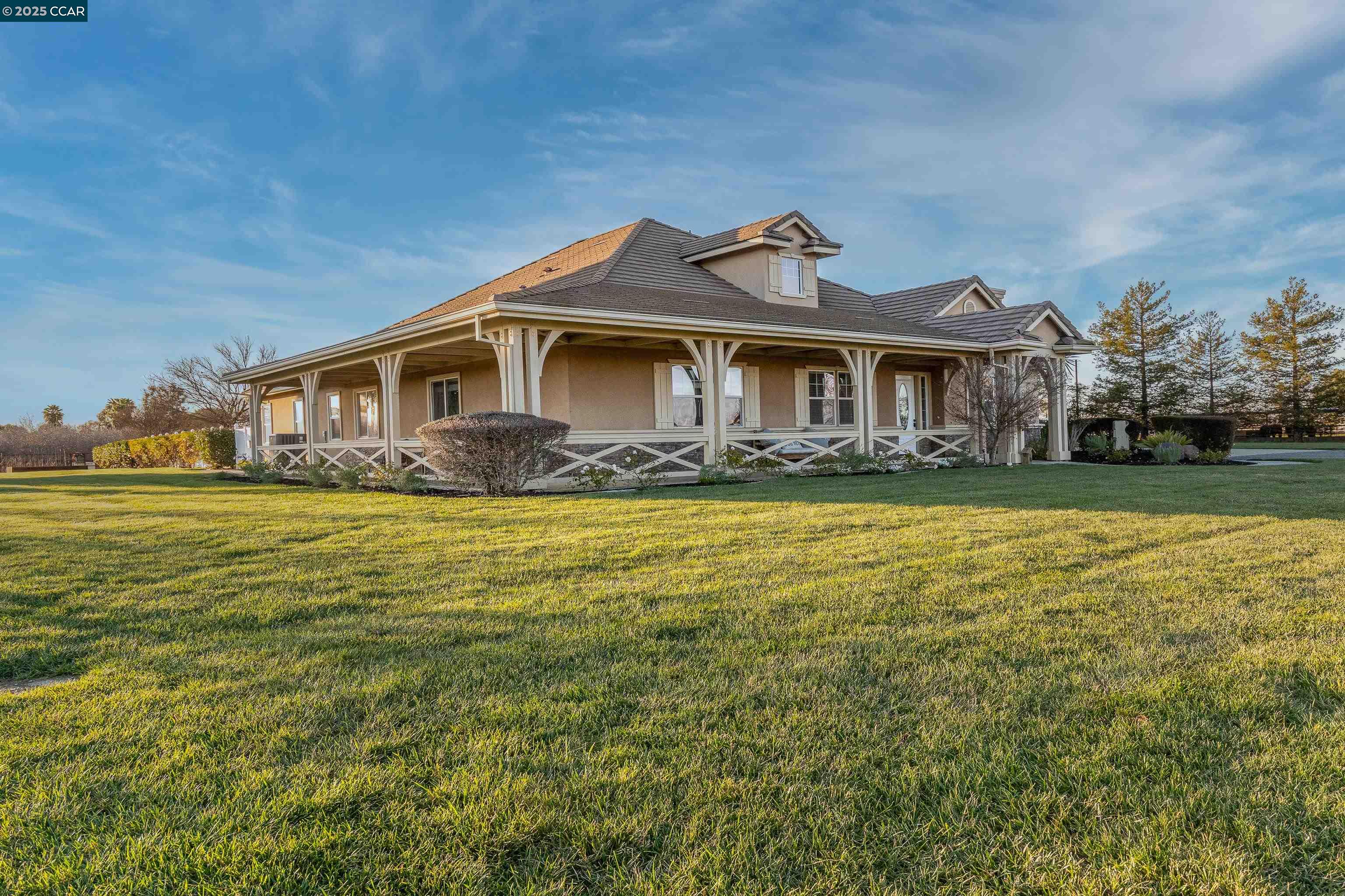 Detail Gallery Image 5 of 60 For 2405 Sunset Rd, Knightsen,  CA 94548 - 5 Beds | 3/1 Baths