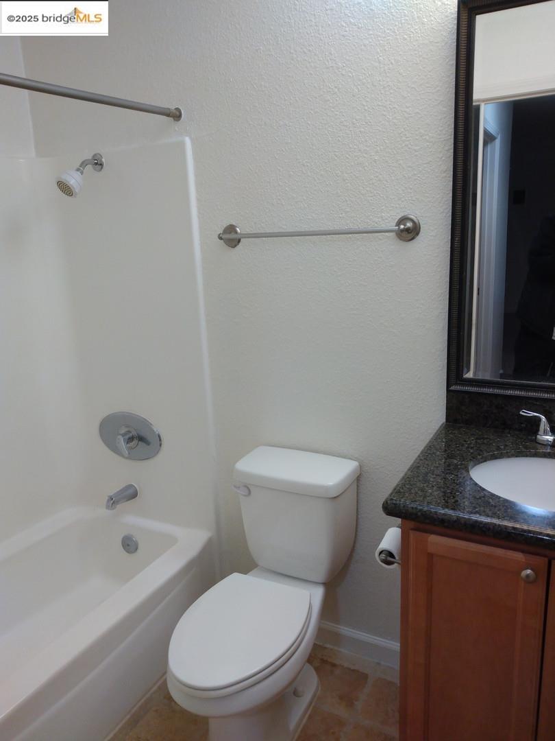 Detail Gallery Image 12 of 49 For 440 Dempsey Rd Unit 241,  Milpitas,  CA 95035 - 1 Beds | 1 Baths