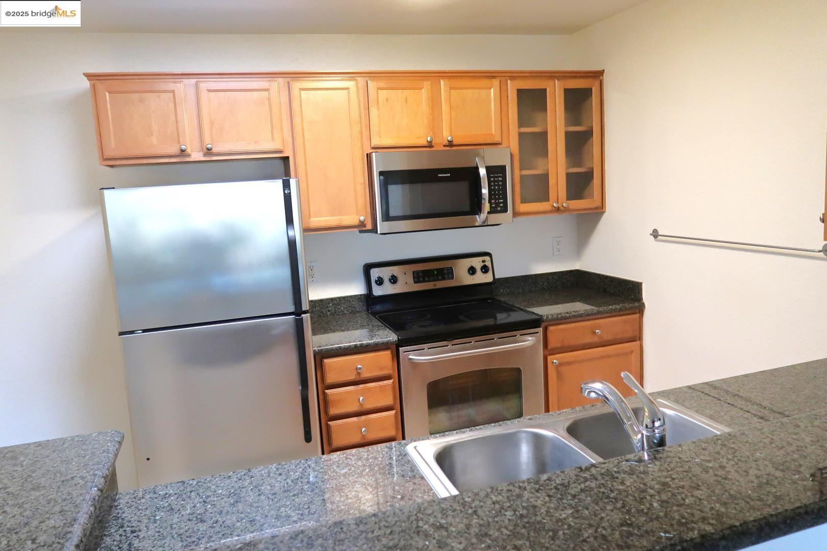 Detail Gallery Image 5 of 49 For 440 Dempsey Rd Unit 241,  Milpitas,  CA 95035 - 1 Beds | 1 Baths