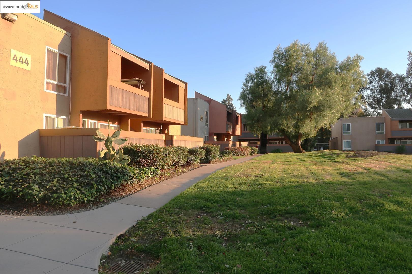 Detail Gallery Image 46 of 49 For 440 Dempsey Rd Unit 241,  Milpitas,  CA 95035 - 1 Beds | 1 Baths
