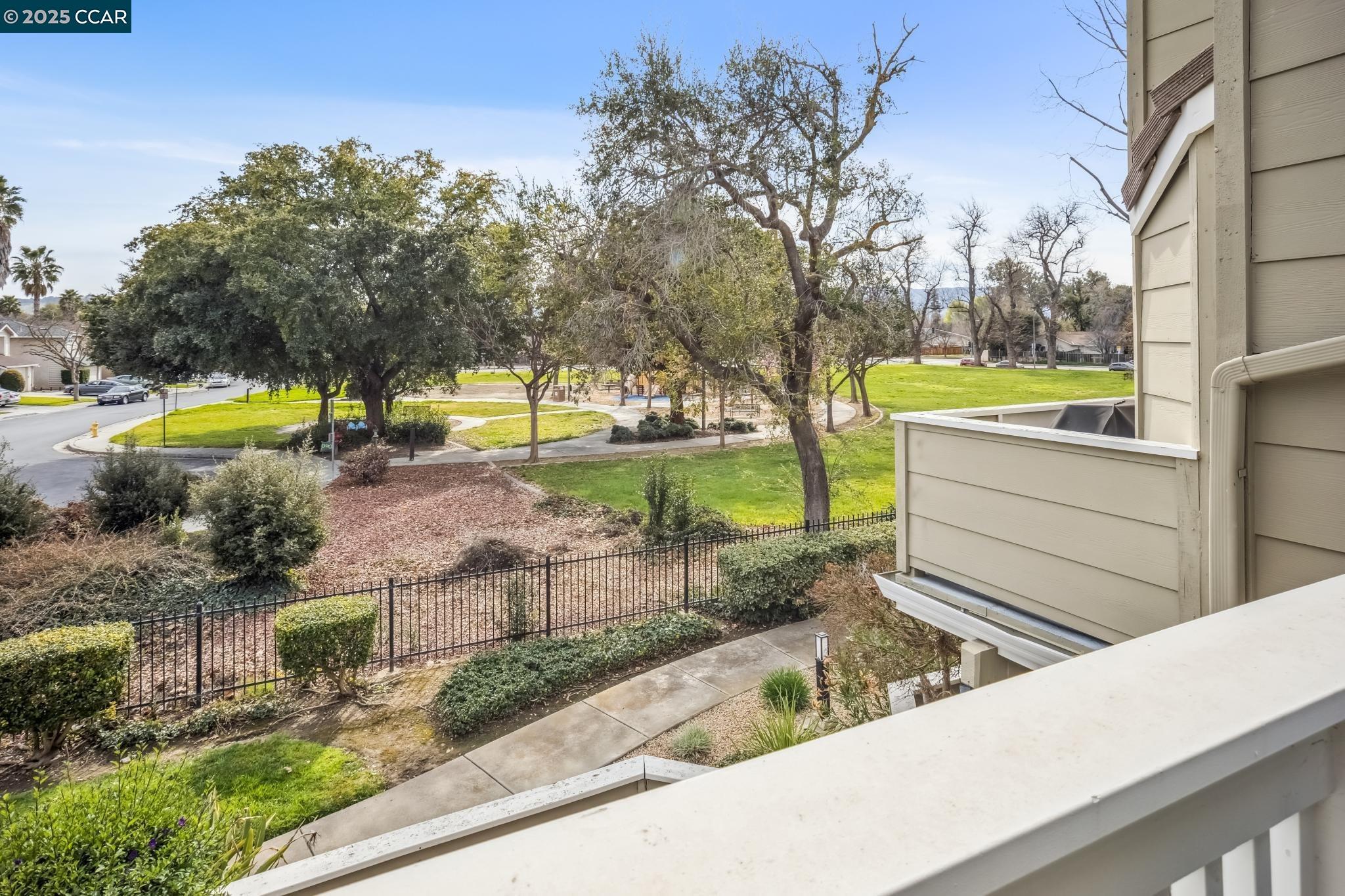 Detail Gallery Image 27 of 53 For 66 Cherry Ridge Ln, San Jose,  CA 95136 - 2 Beds | 2/1 Baths