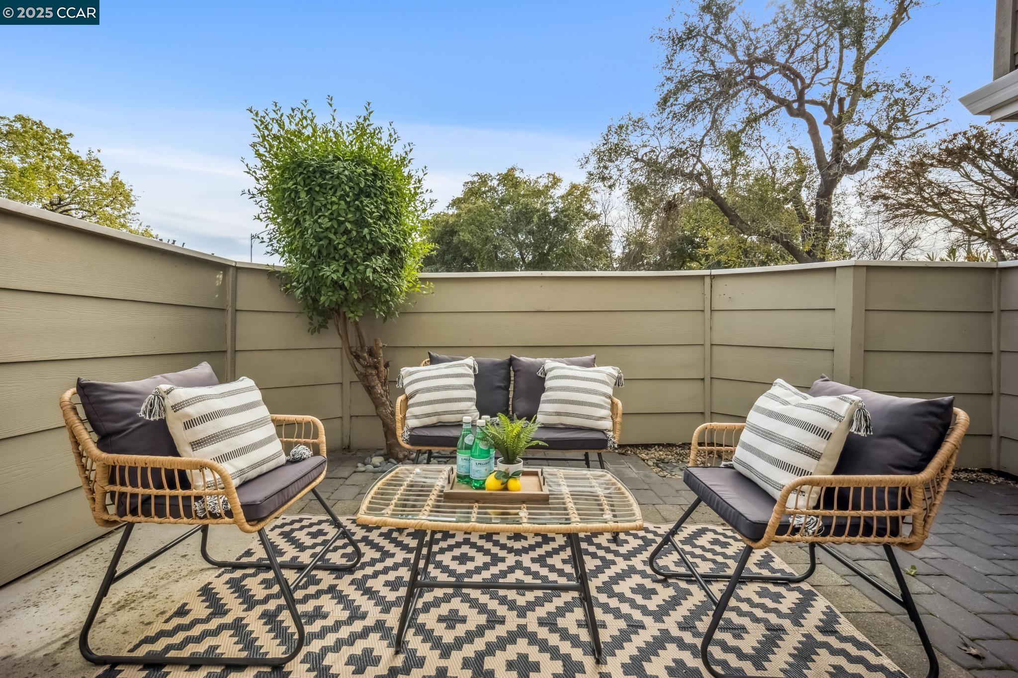 Detail Gallery Image 39 of 53 For 66 Cherry Ridge Ln, San Jose,  CA 95136 - 2 Beds | 2/1 Baths
