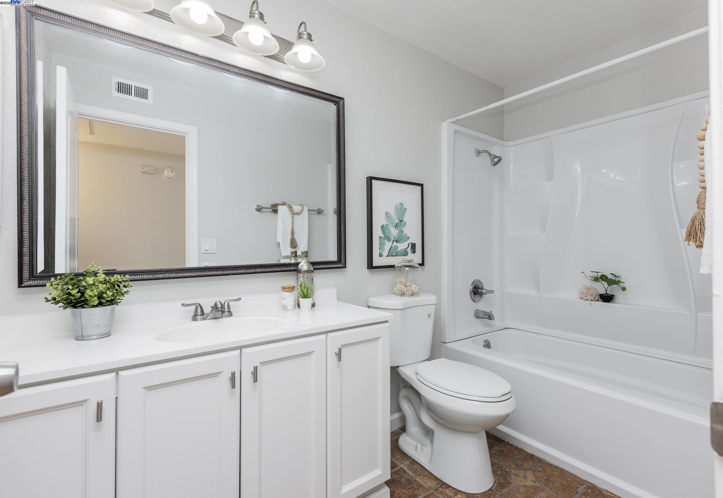 Photo #10: 41086410 Listing: Photo #10