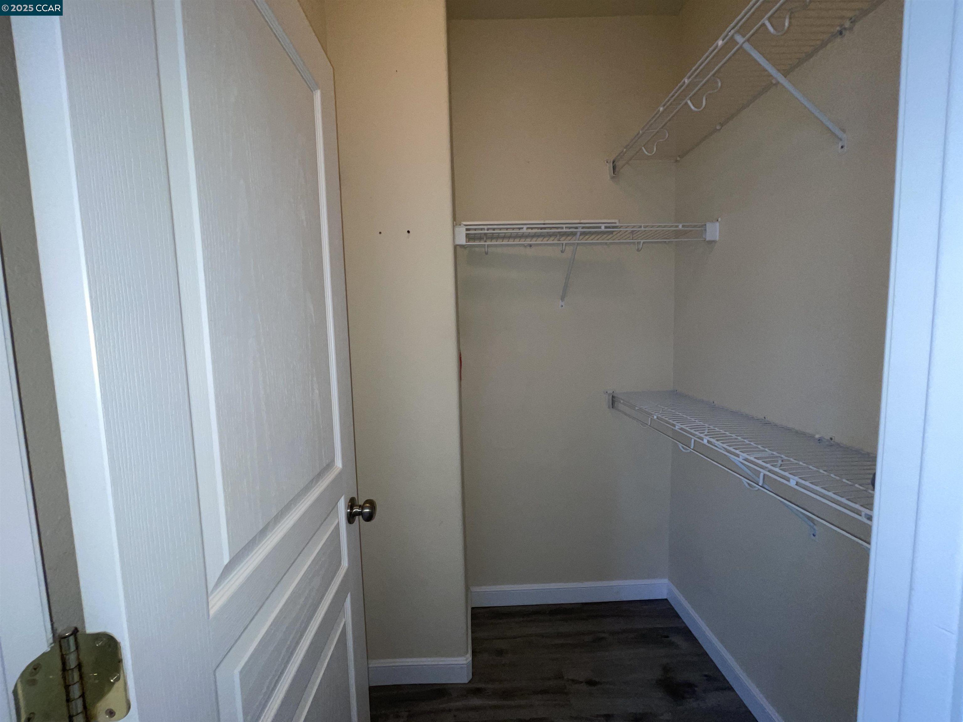 Detail Gallery Image 14 of 31 For 2087 Railroad Ave, Hercules,  CA 94547 - 3 Beds | 3 Baths
