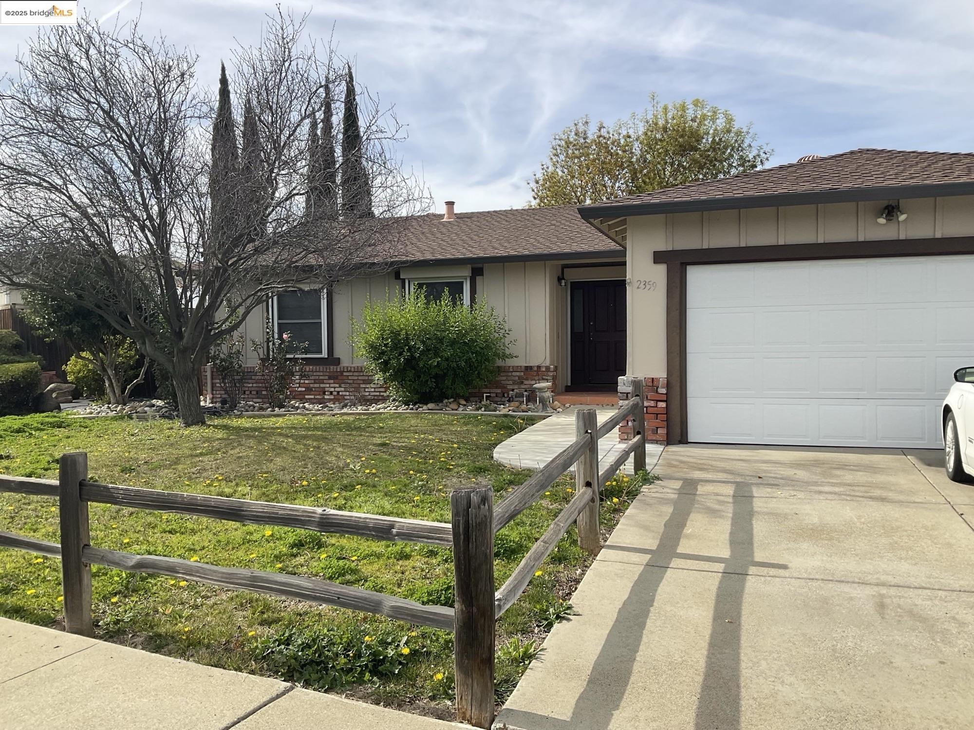Detail Gallery Image 1 of 1 For 2359 Dover Way, Pittsburg,  CA 94565 - 3 Beds | 2 Baths