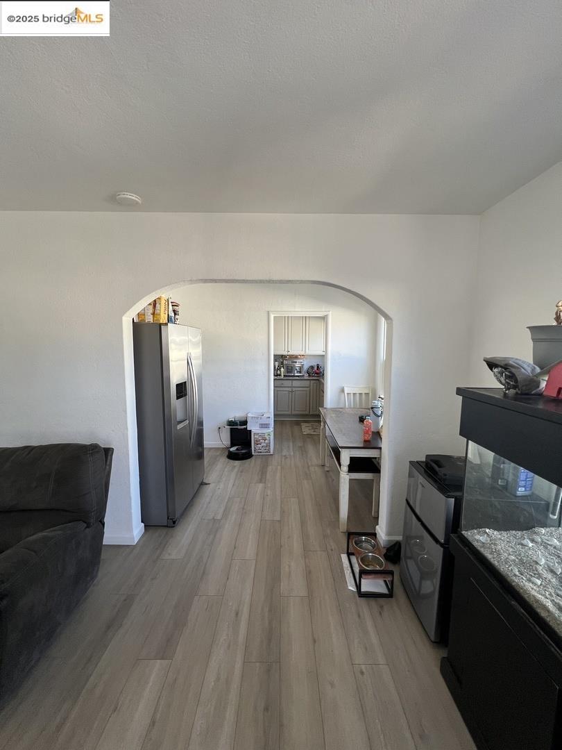 property-img