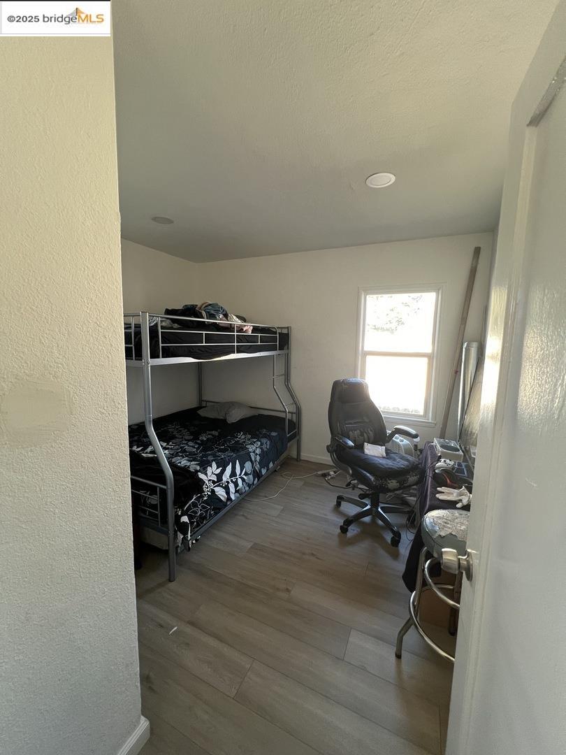property-img