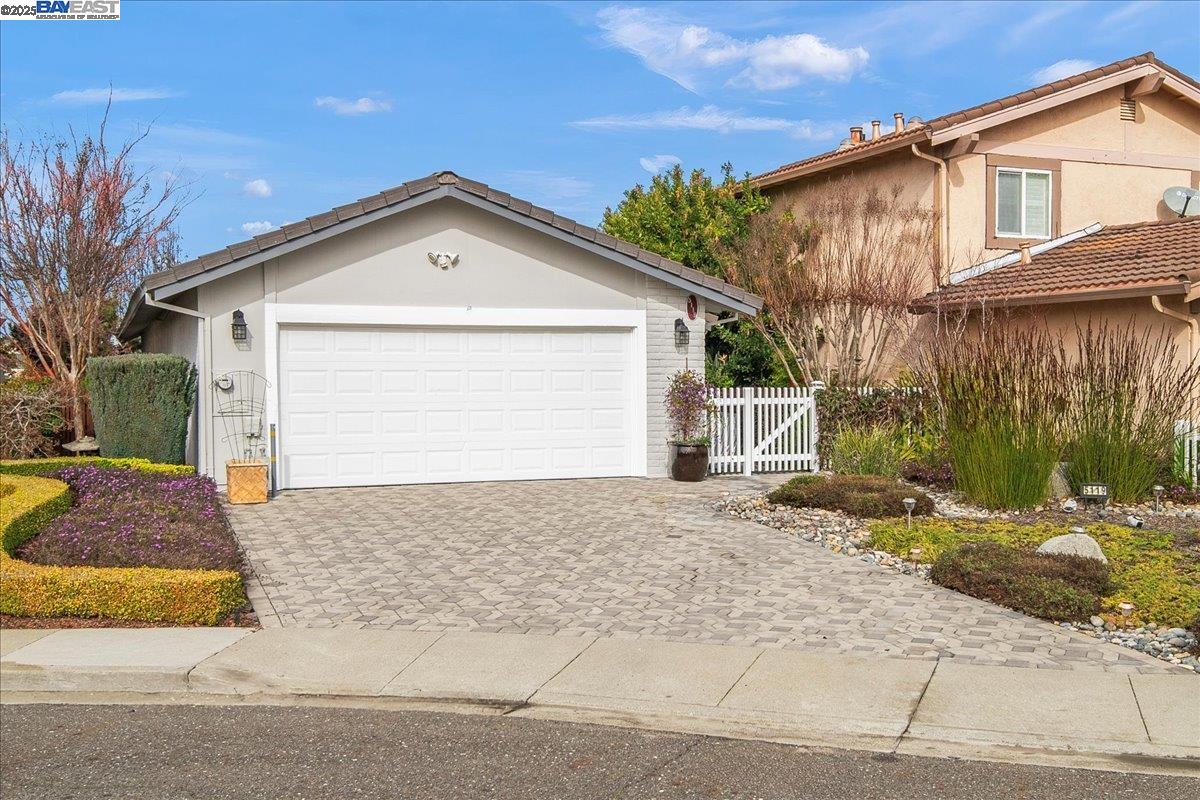 Detail Gallery Image 1 of 1 For 5119 Ipswich Ct, Newark,  CA 94560 - 3 Beds | 2 Baths