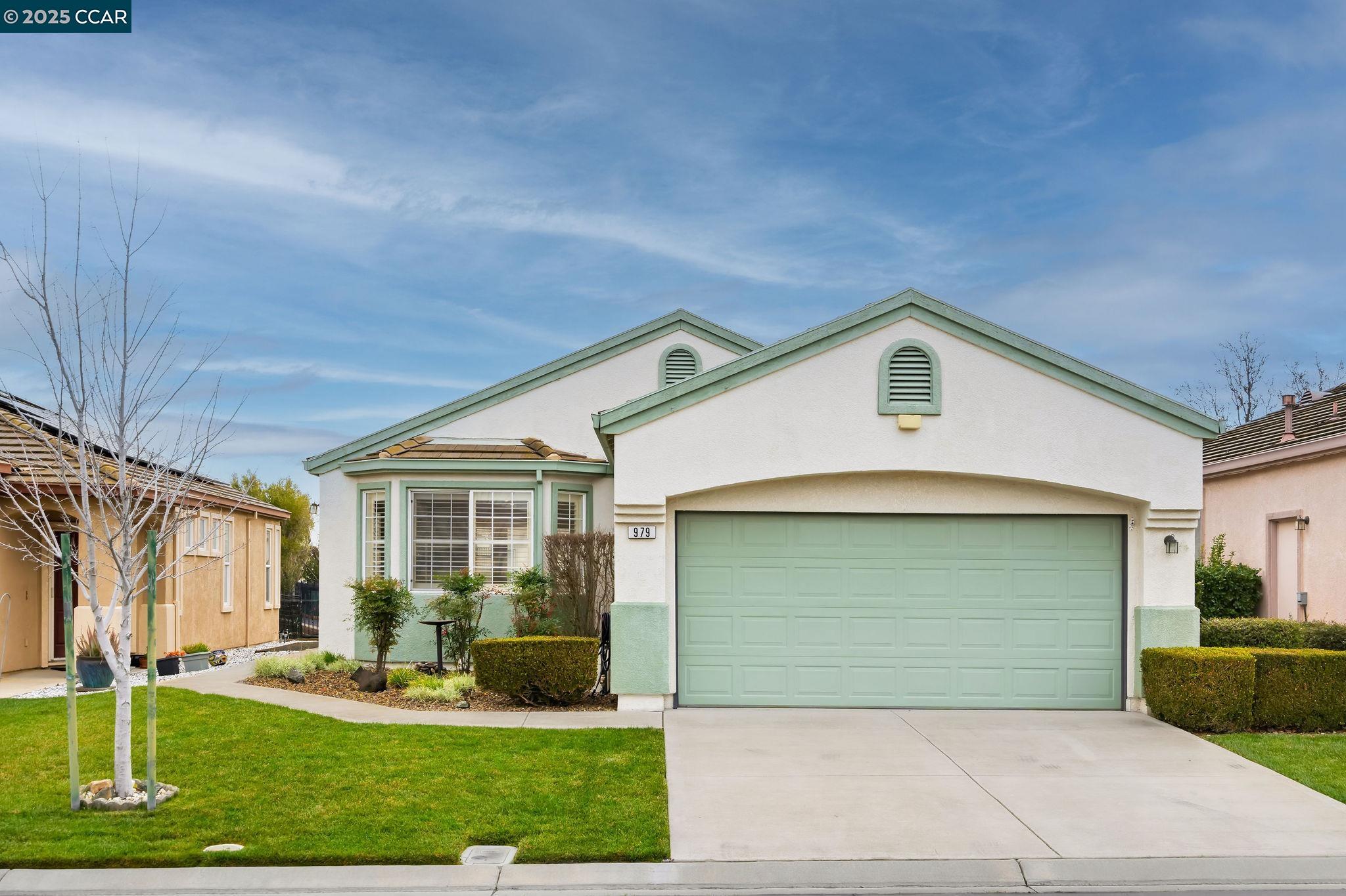 Detail Gallery Image 1 of 1 For 979 Bridgeport Way, Rio Vista,  CA 94571 - 2 Beds | 2 Baths