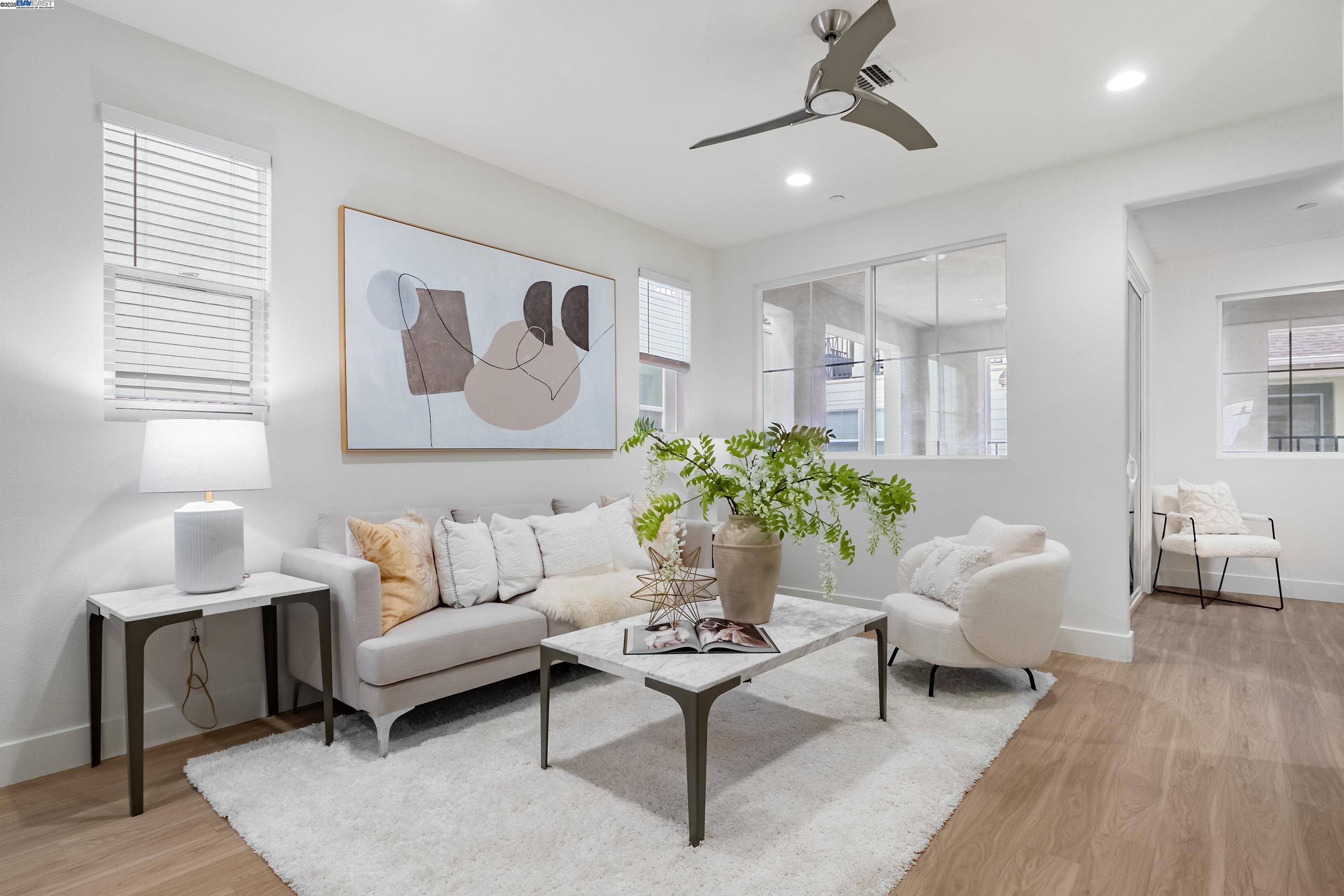 Photo #2: 41086487 Listing 