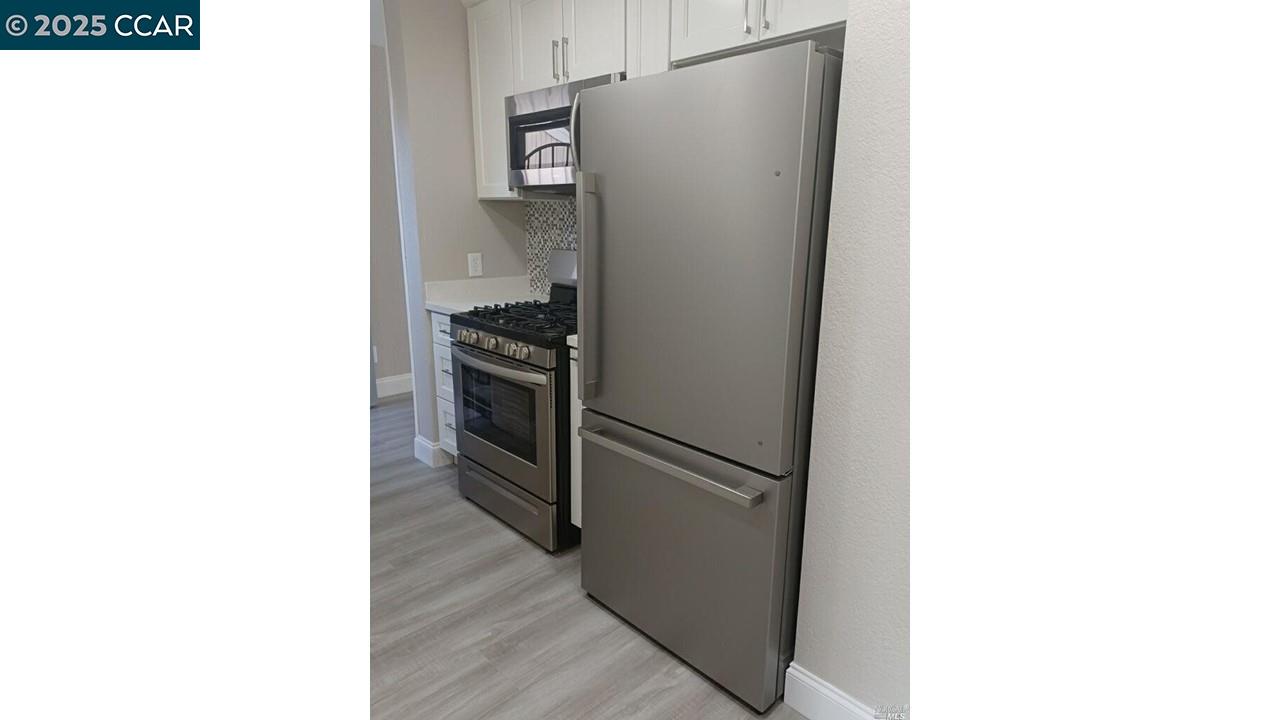 Detail Gallery Image 4 of 23 For 114 Woy Ct, Pinole,  CA 94564 - 3 Beds | 2 Baths