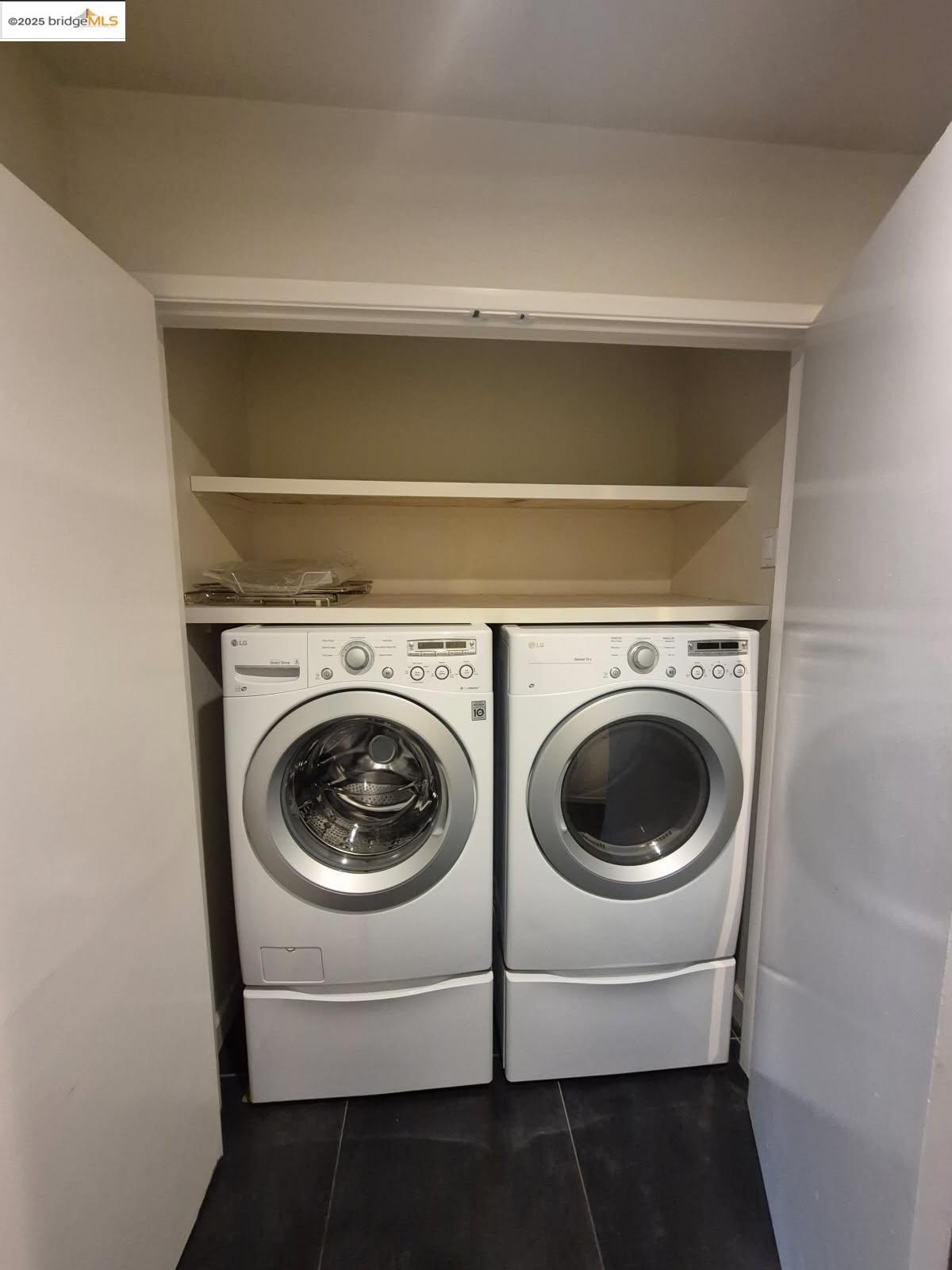 8711 Mountain Blvd # 28, Oakland, California 94605, 1 Bedroom Bedrooms, 3 Rooms Rooms,1 BathroomBathrooms,Residential,For Sale,8711 Mountain Blvd # 28,41086505