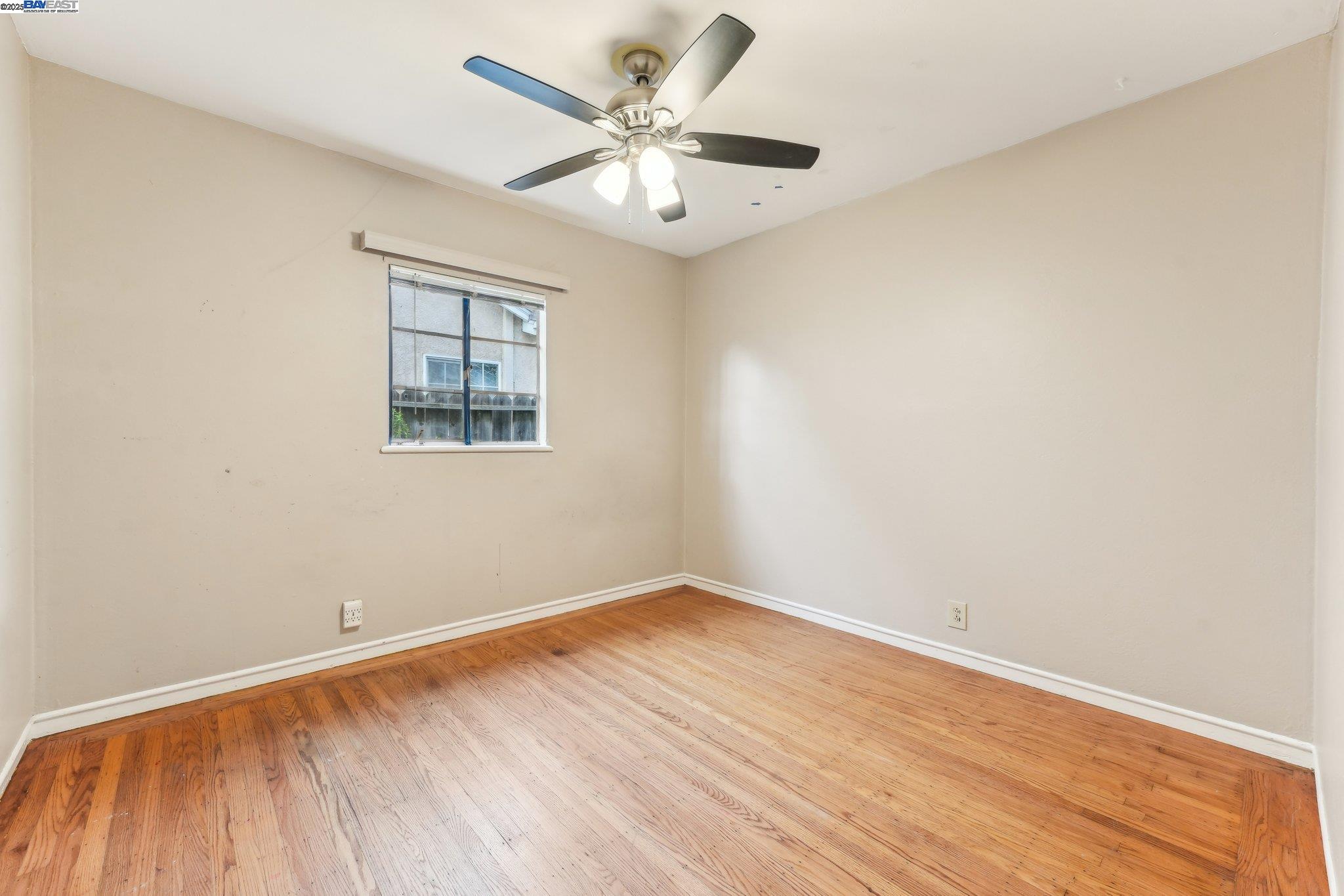 property-img
