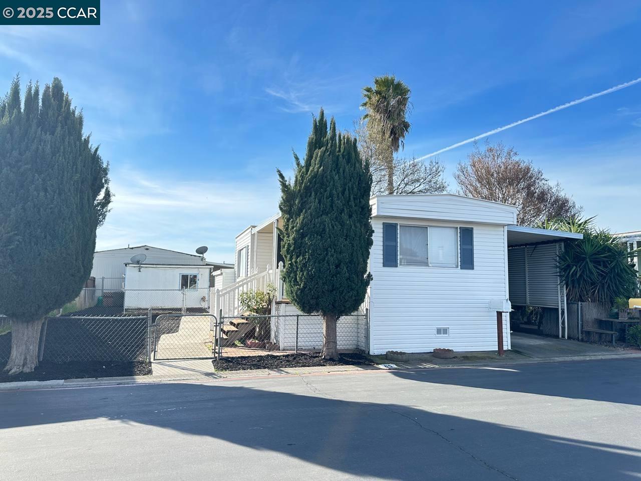 Detail Gallery Image 1 of 27 For 15820 S Harlan #65,  Lathrop,  CA 95330 - 2 Beds | 1/1 Baths