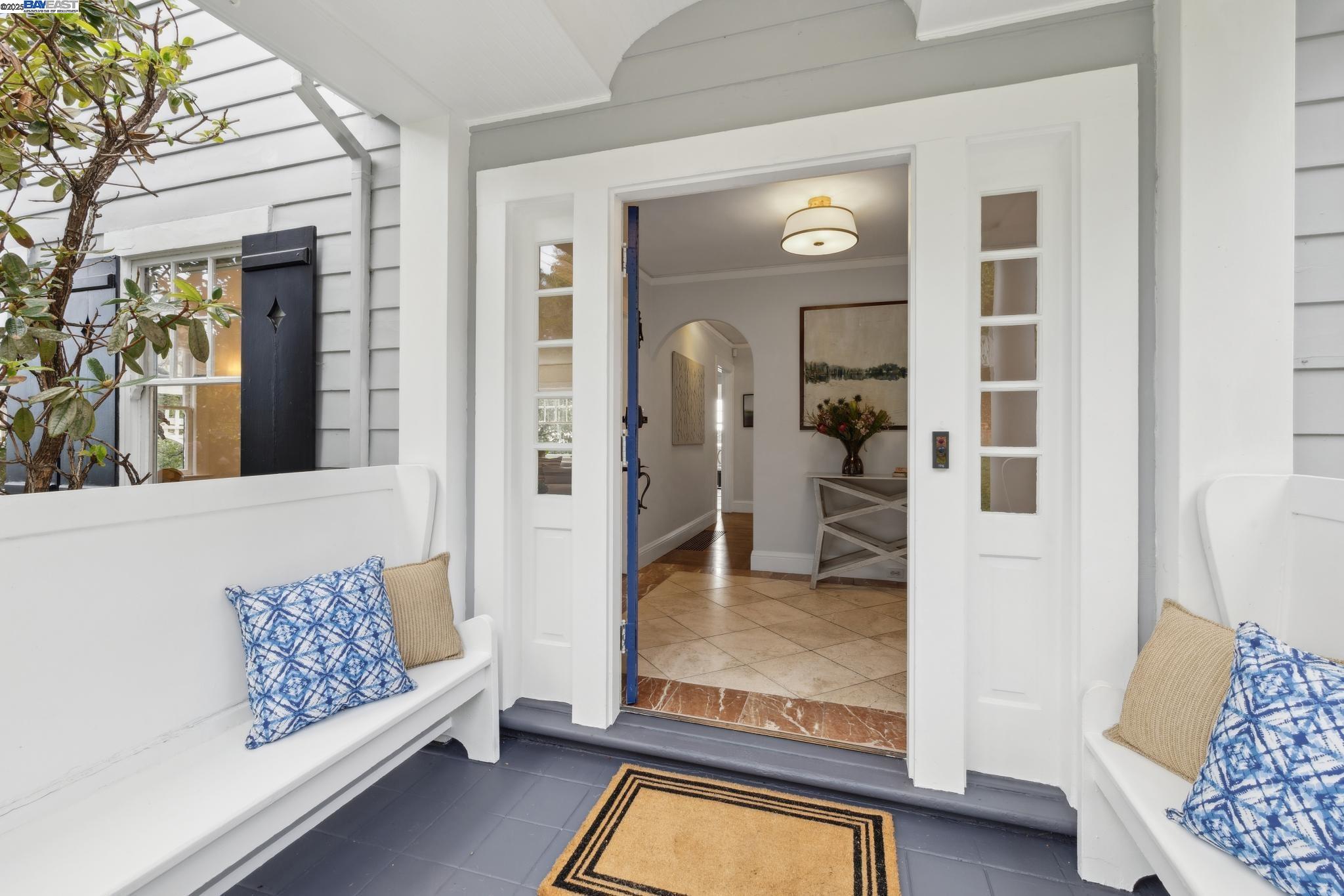 3085 MONTEREY BOULEVARD, Oakland, California 94602, 5 Bedrooms Bedrooms, 11 Rooms Rooms,4 BathroomsBathrooms,Residential,For Sale,3085 MONTEREY BOULEVARD,41086530