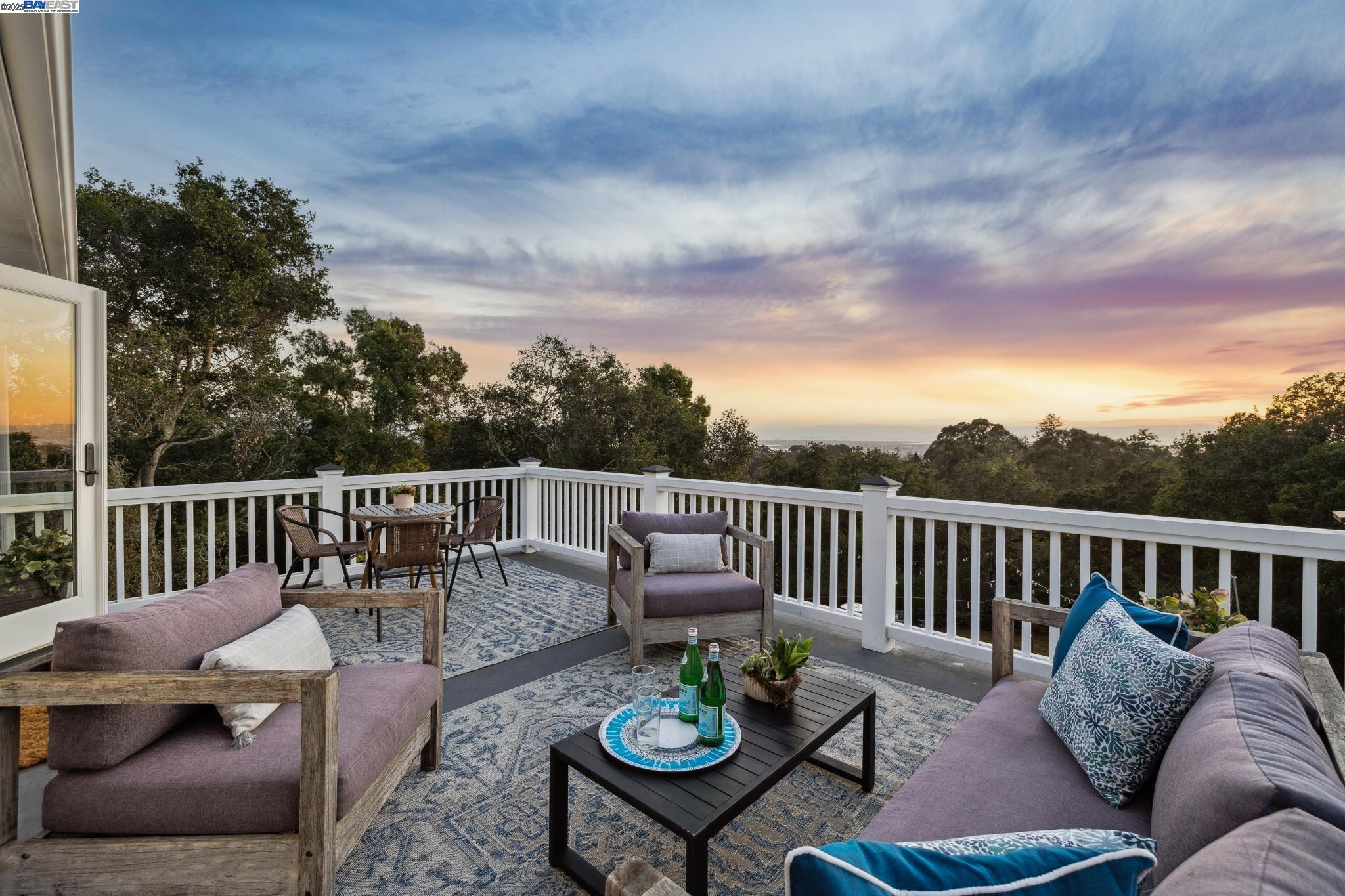 3085 MONTEREY BOULEVARD, Oakland, California 94602, 5 Bedrooms Bedrooms, 11 Rooms Rooms,4 BathroomsBathrooms,Residential,For Sale,3085 MONTEREY BOULEVARD,41086530
