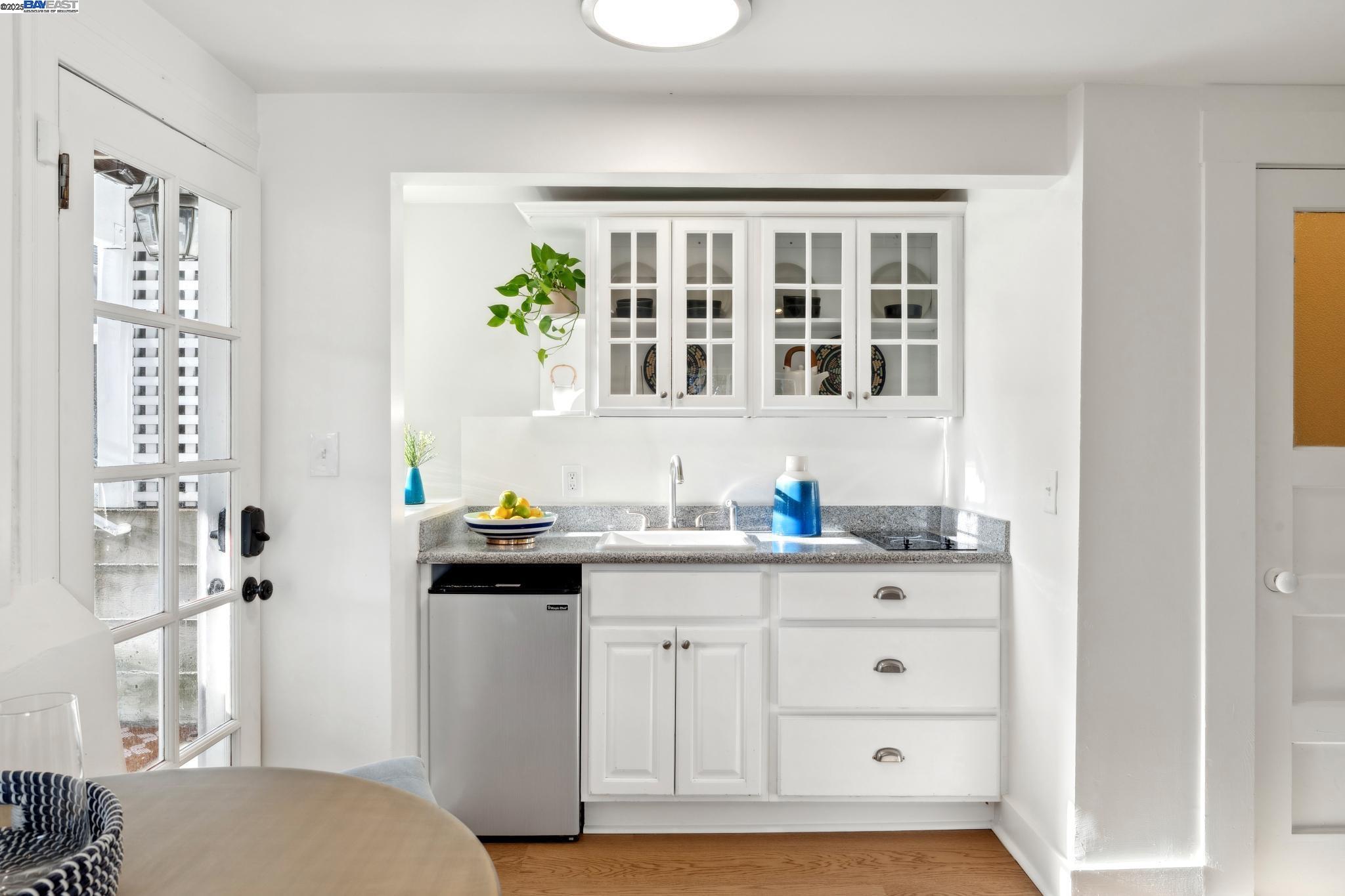 3085 MONTEREY BOULEVARD, Oakland, California 94602, 5 Bedrooms Bedrooms, 11 Rooms Rooms,4 BathroomsBathrooms,Residential,For Sale,3085 MONTEREY BOULEVARD,41086530
