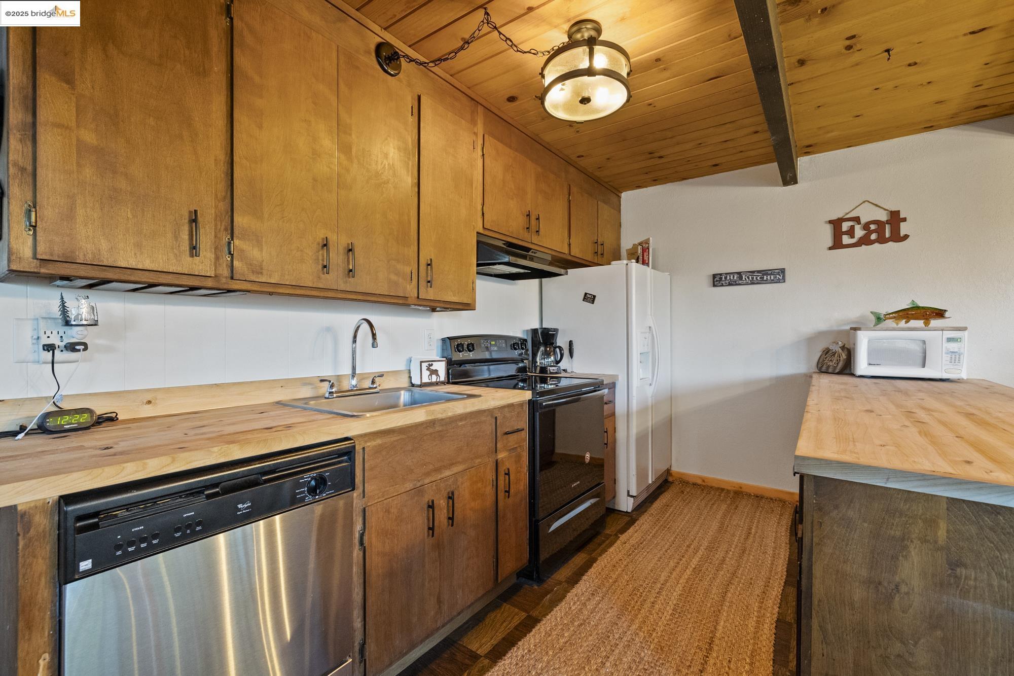 Detail Gallery Image 19 of 60 For 30595 Old Strawberry Road, Strawberry,  CA 95373 - 3 Beds | 2 Baths