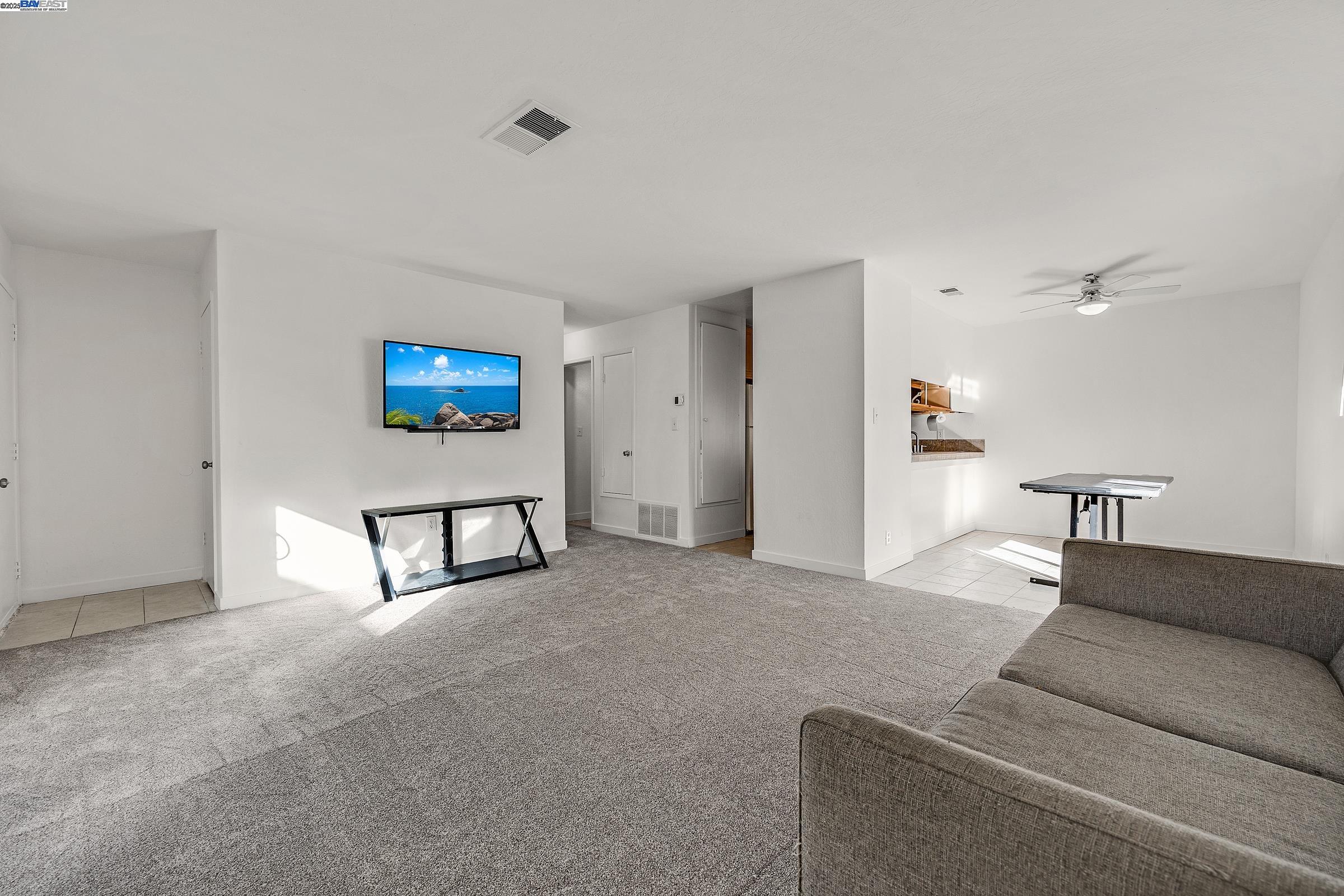 Photo #3: 41086580 Listing 