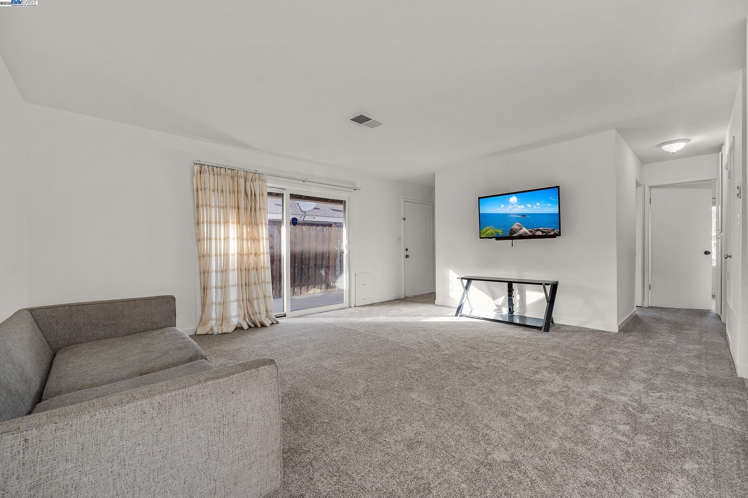 Photo #4: 41086580 Listing 