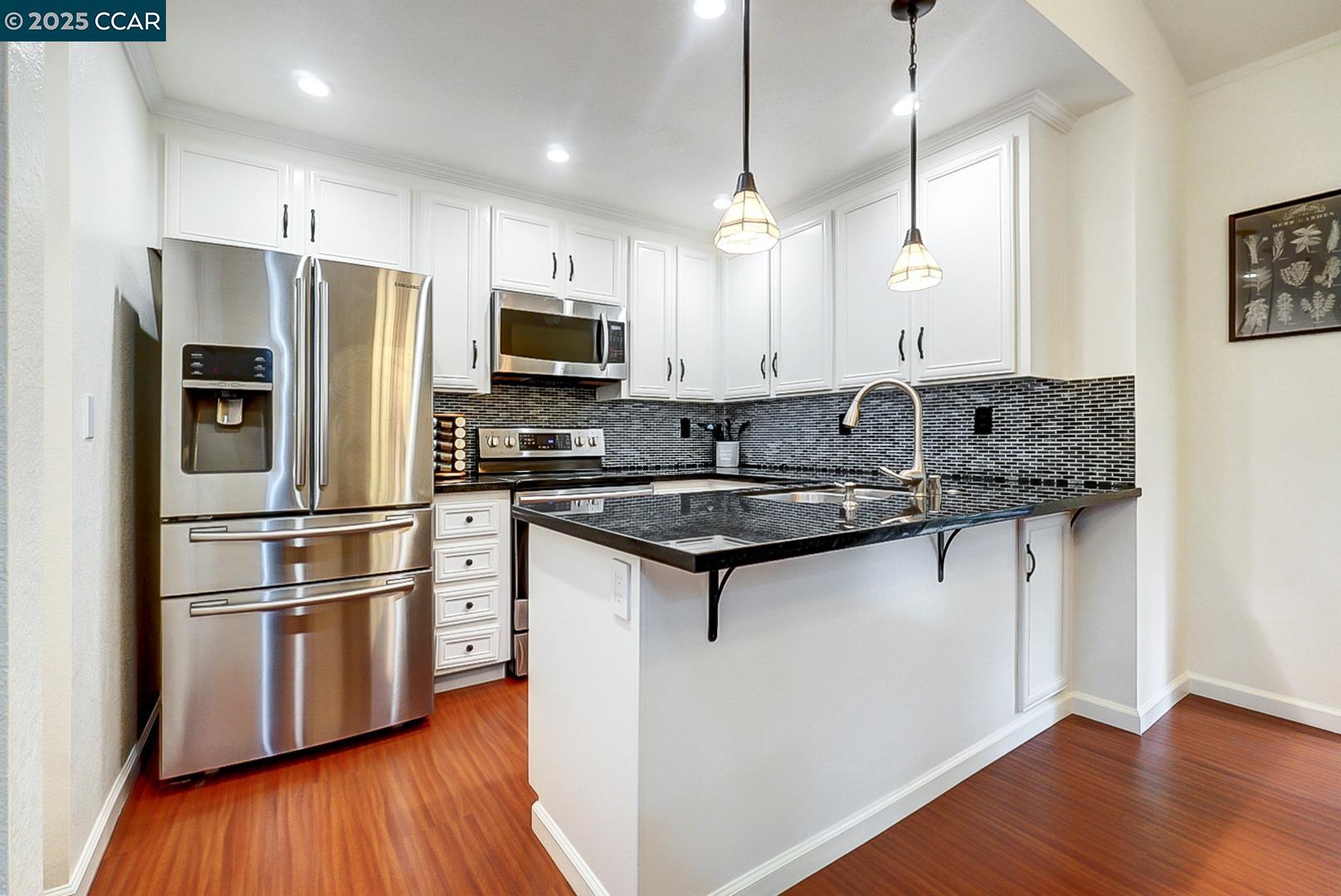 Photo #3: 41086586 Listing 