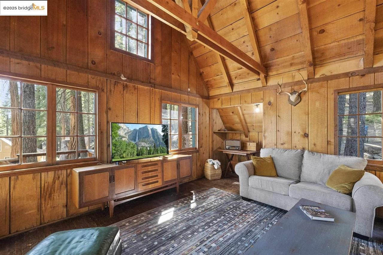 Detail Gallery Image 3 of 42 For 73 Pinecrest, Pinecrest,  CA 95364 - 2 Beds | 2 Baths
