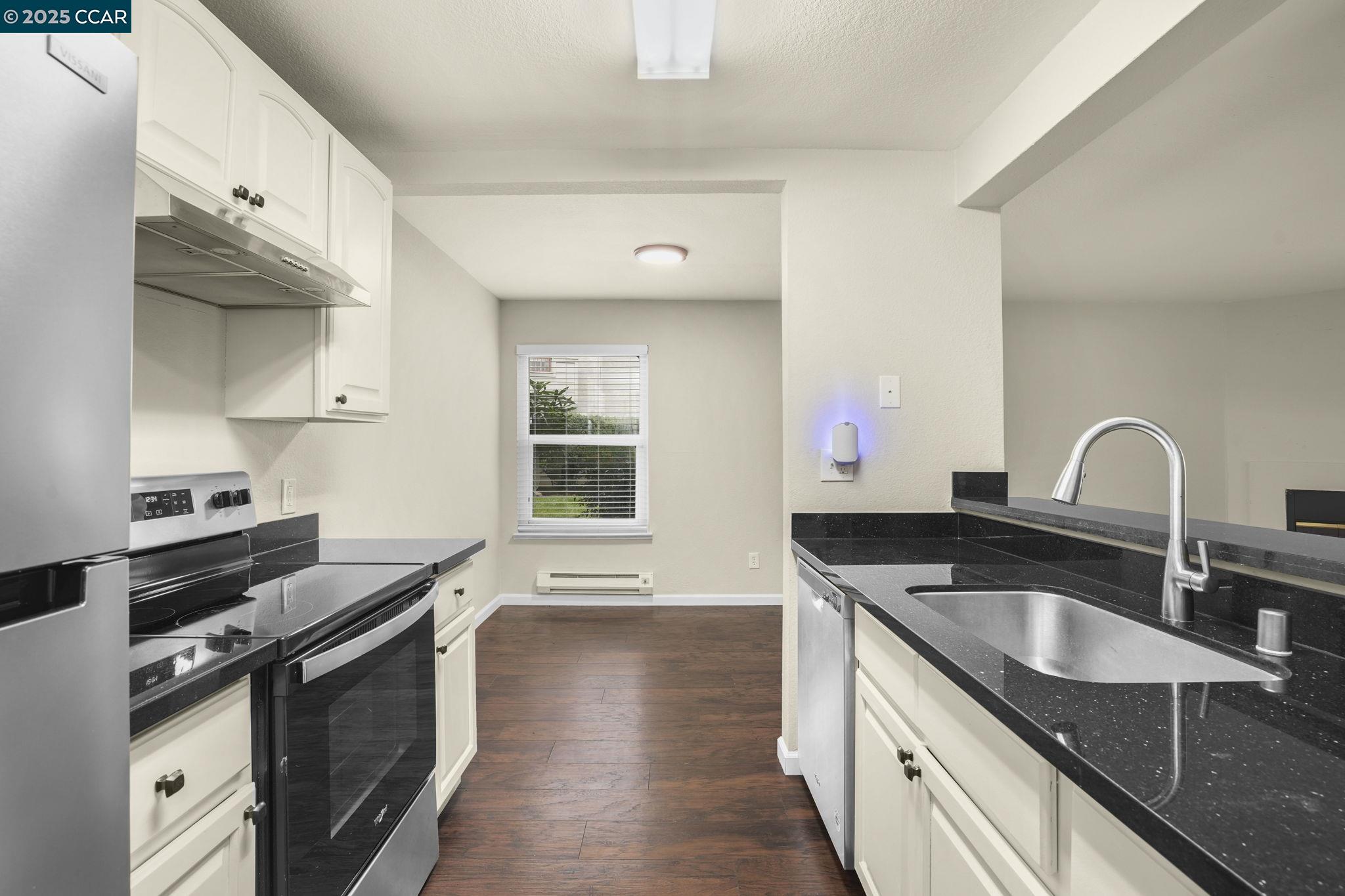Detail Gallery Image 11 of 23 For 3 Lancaster Cir #109,  Bay Point,  CA 94565 - 2 Beds | 2 Baths